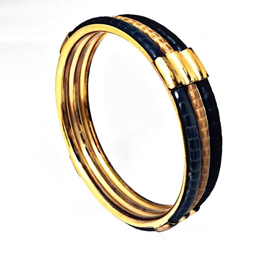 Gucci Authentic Vintage Gucci Early 1960’s Gold Plated Bangle Size ONE SIZE - 1 Thumbnail