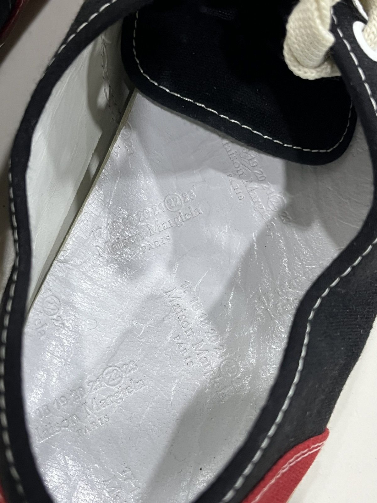 Maison Margiela Maison Margiela Tabi Canvas Sneakers EU:40 RED Size US 7 / EU 40 - 5 Thumbnail