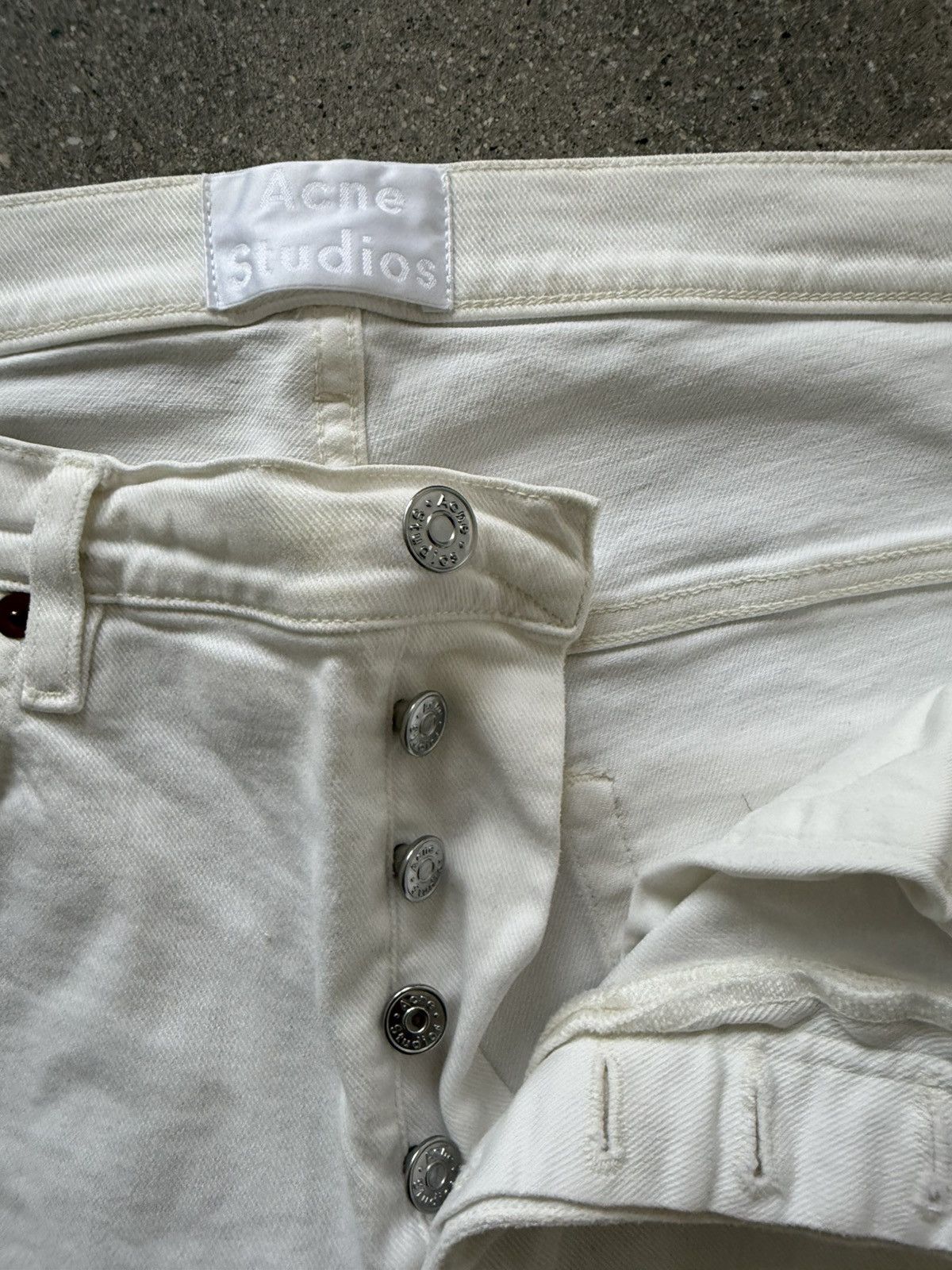 Acne Studios Acne Town White Vintage Size US 33 - 2 Thumbnail