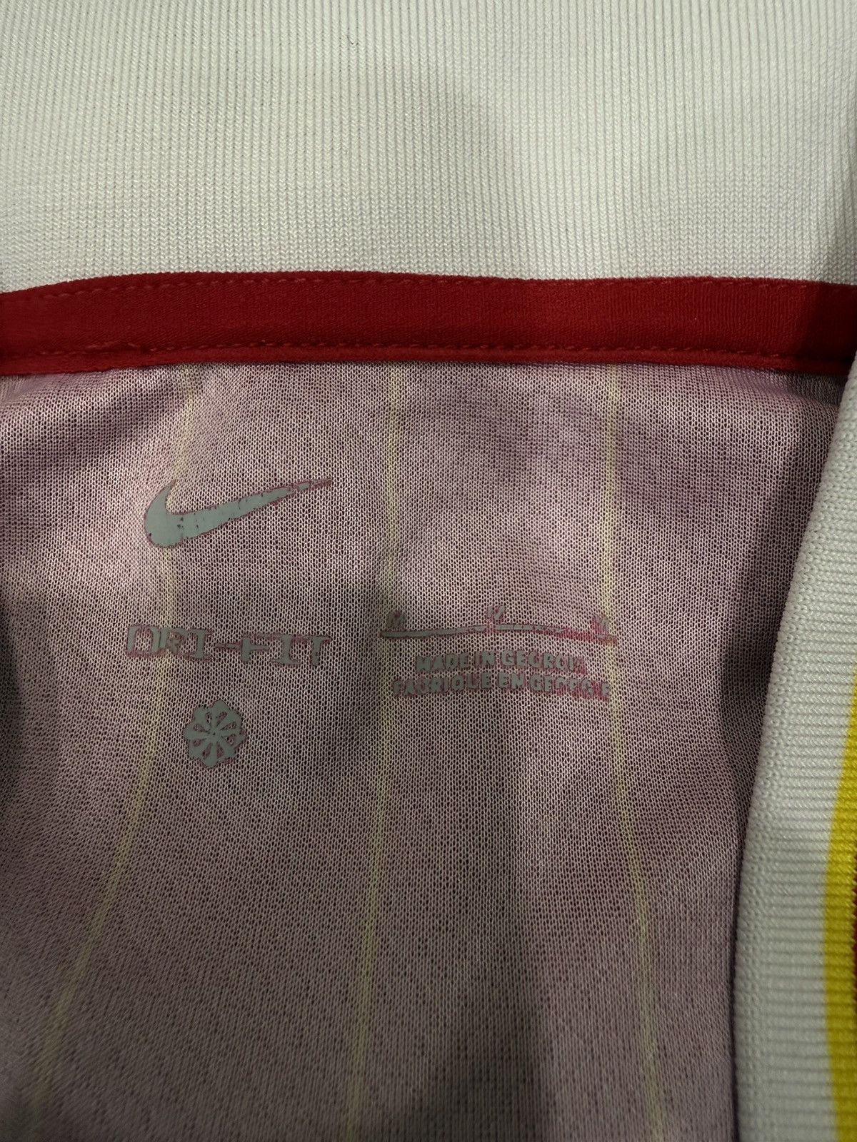 Nike Liverpool FC Home Jersey Size US M / EU 48-50 / 2 - 3 Thumbnail