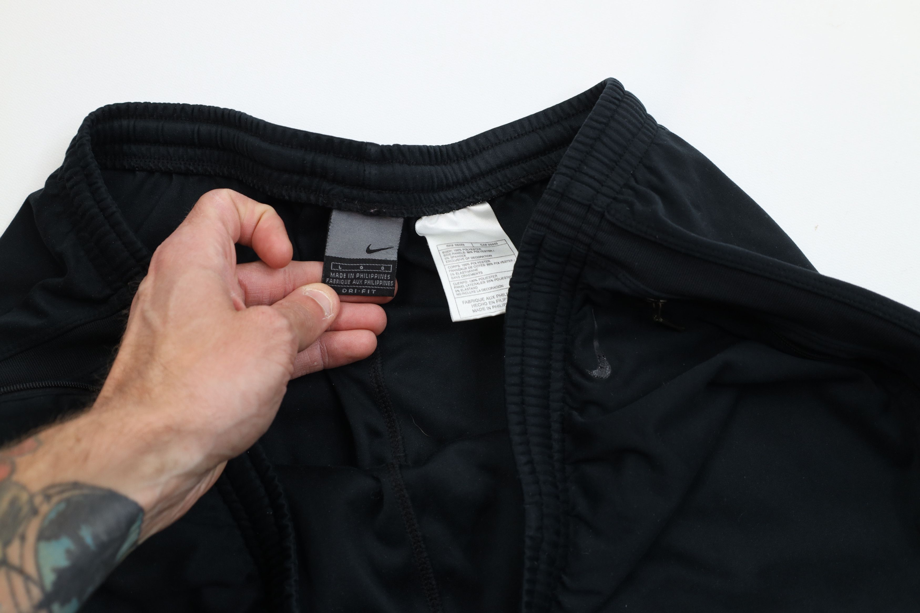 Nike AS IS Vintage Y2K Nike Scott Mini Swoosh Tapered Leg Pants Size US 36 / EU 52 - 8 Thumbnail