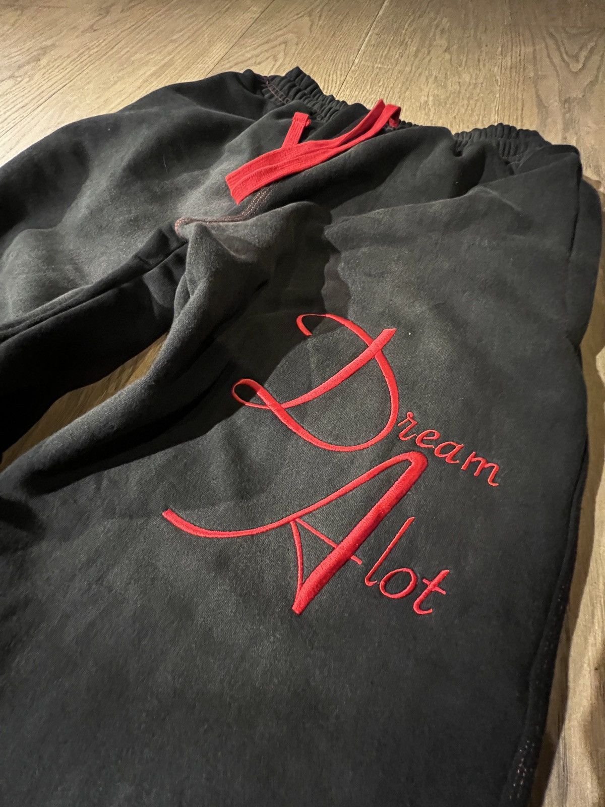 Other Dreamalot - Oversized jogger (Small 28 - 30 / 104cm Length ) Size US 30 / EU 46 - 4 Thumbnail