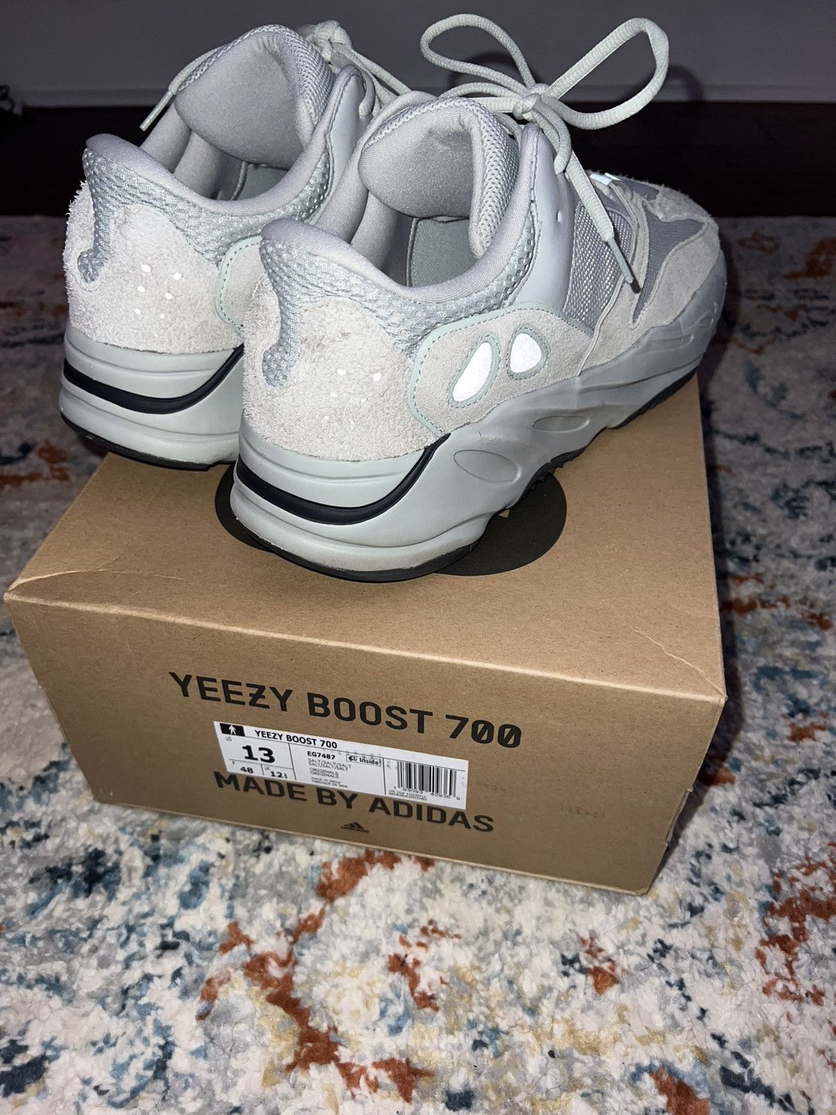 Adidas × Kanye West Yeezy Boost 700 Salt Size US 13 / EU 46 - 10 Thumbnail