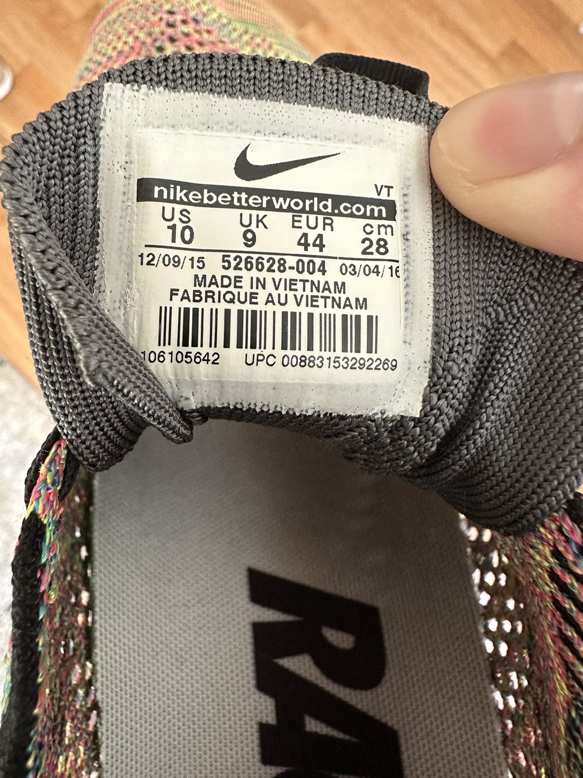 Nike Nike Flyknit Racer Size US 10 / EU 43 - 7 Thumbnail