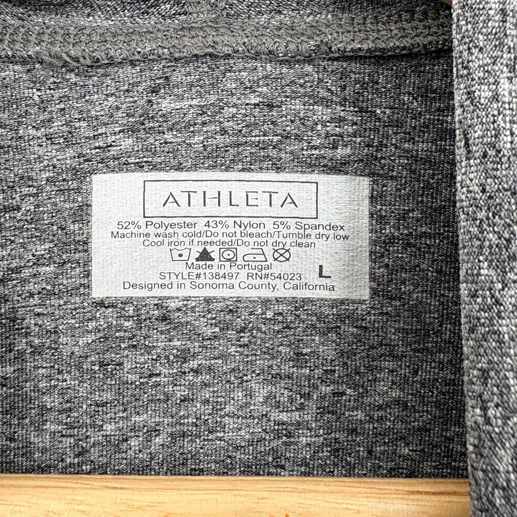 Athleta Athleta Hoodie Womens L Gray Lightweight Ruched Knit Thumbholes Gym Pullover Crew Neck Size L / US 10 / IT 46 - 4 Thumbnail