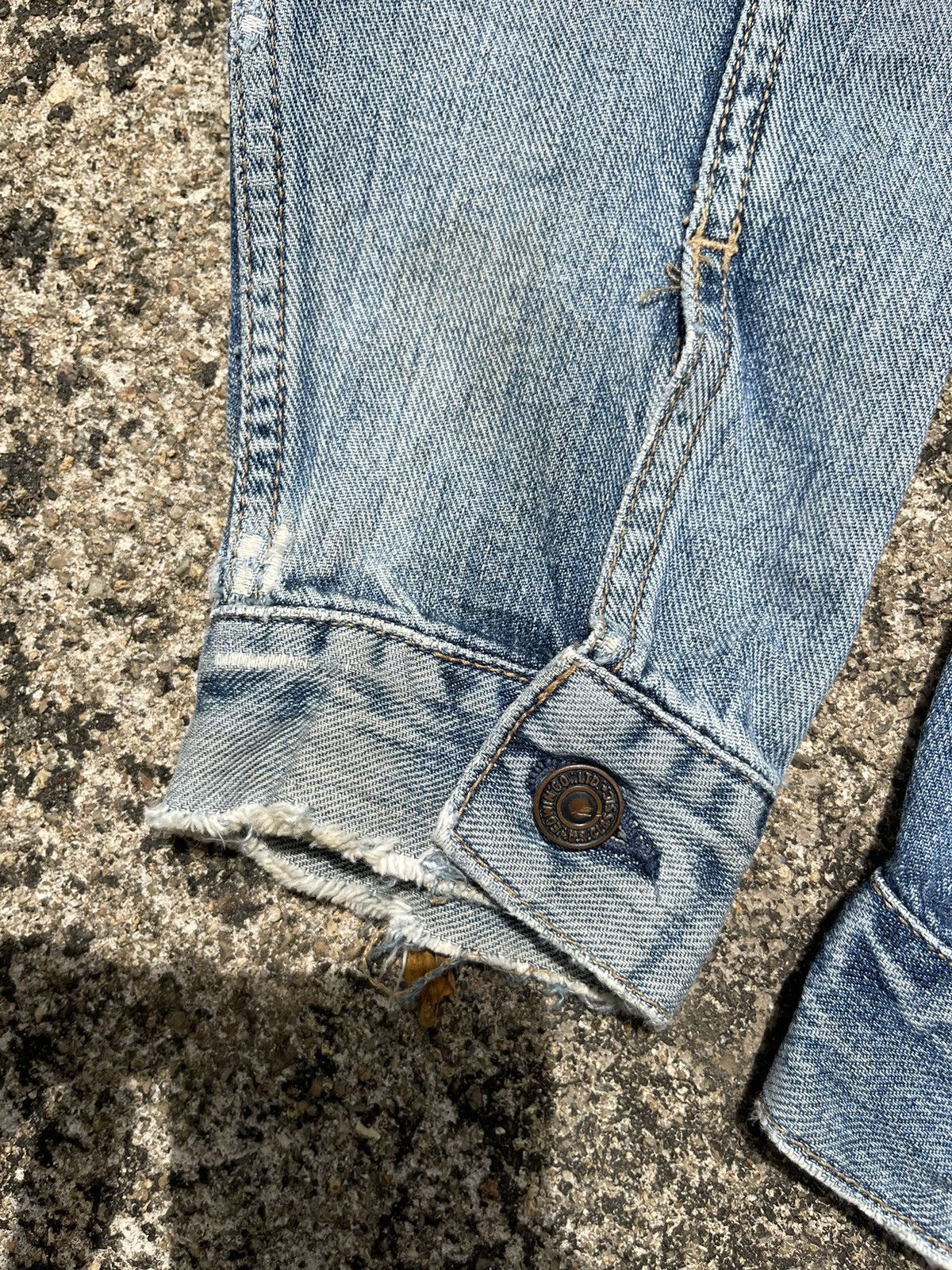 Edwin Edwin US Classic Denim Jacket Light Wash Distressed Japan Size US M / EU 48-50 / 2 - 8 Thumbnail