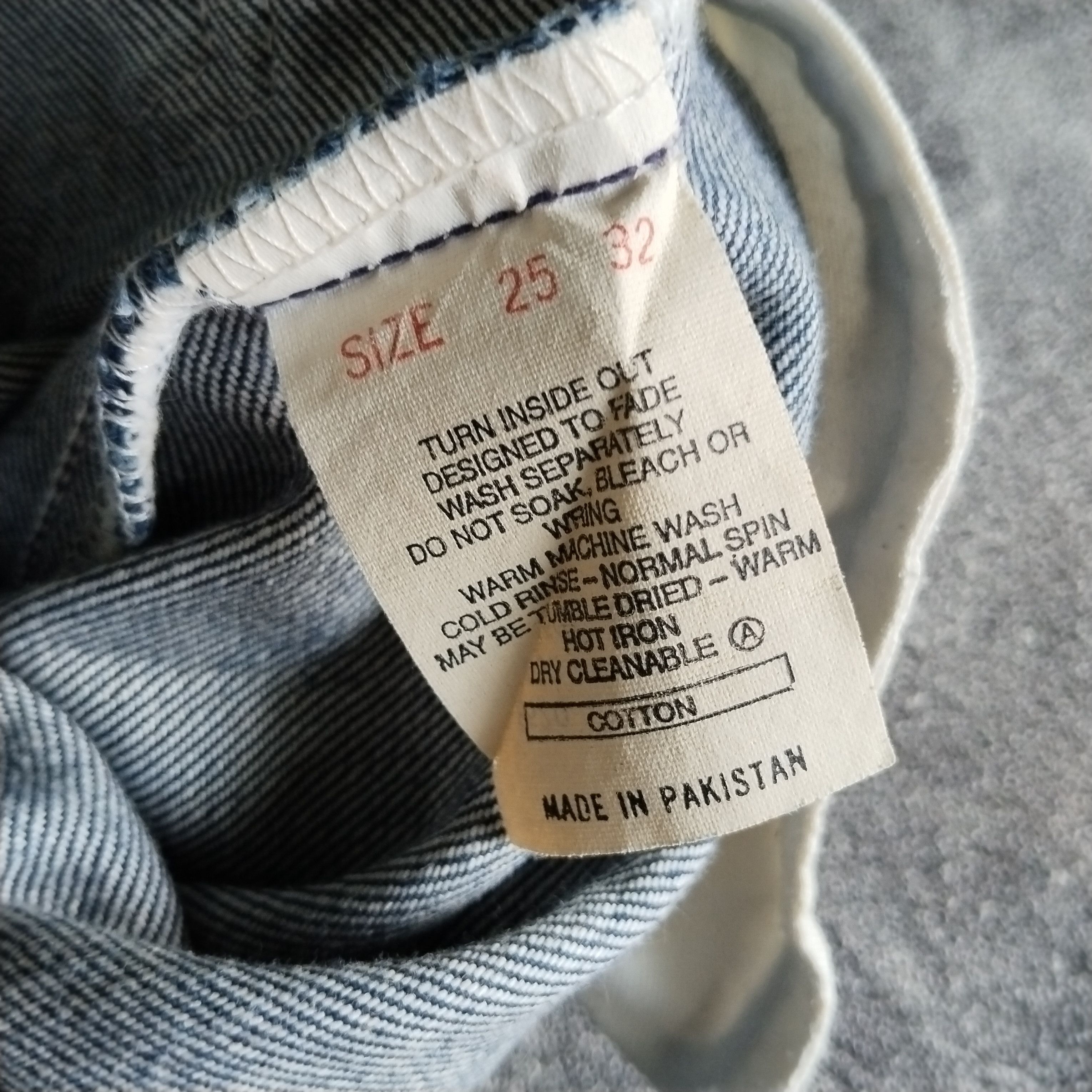 Levi's Levi's 452 Flare Jeans Denim Pants Vintage Size US 26 / EU 42 - 7 Thumbnail