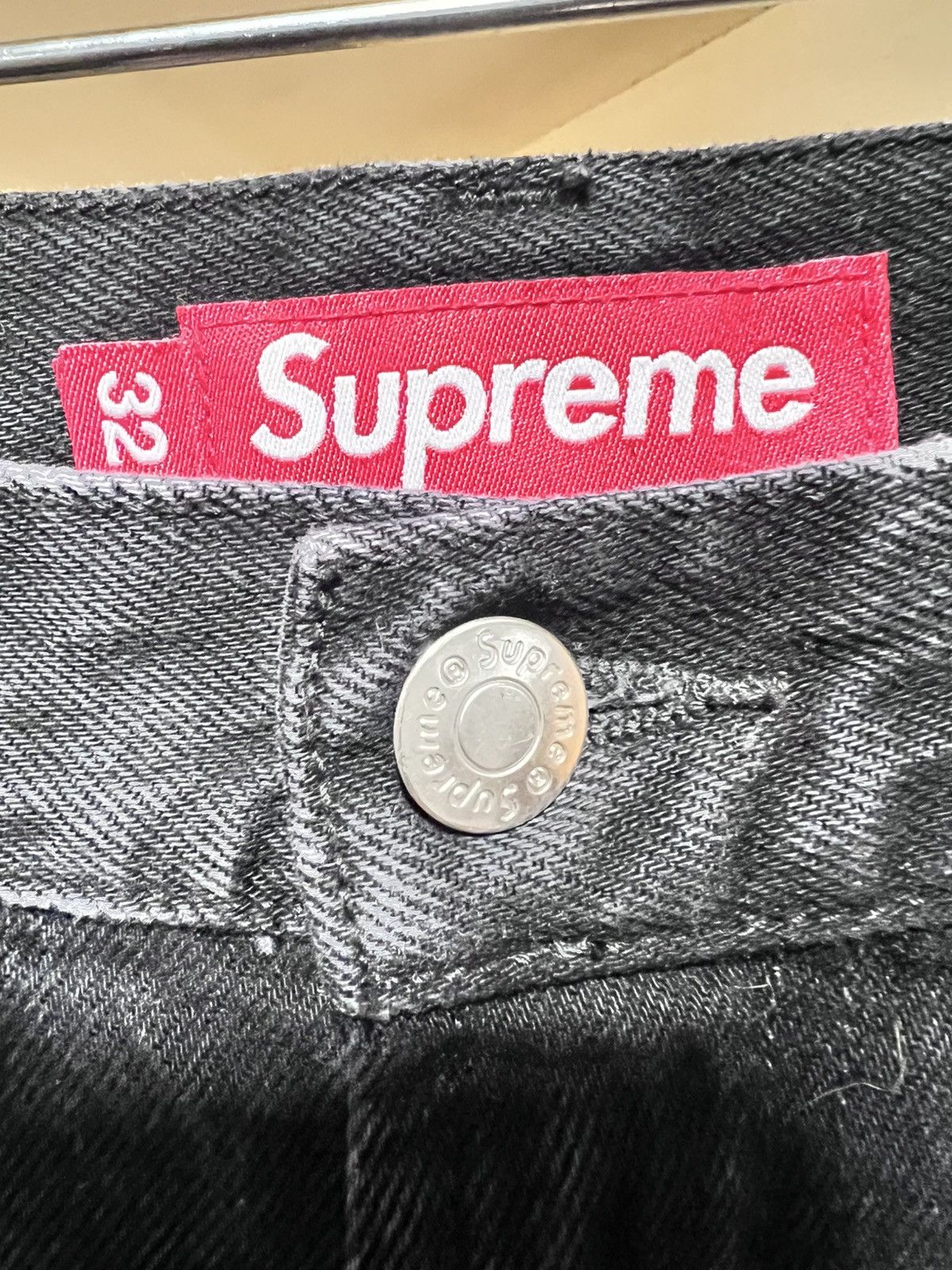 Supreme 2024 supreme baggy jeans ‘black’ Size US 32 / EU 48 - 8 Thumbnail