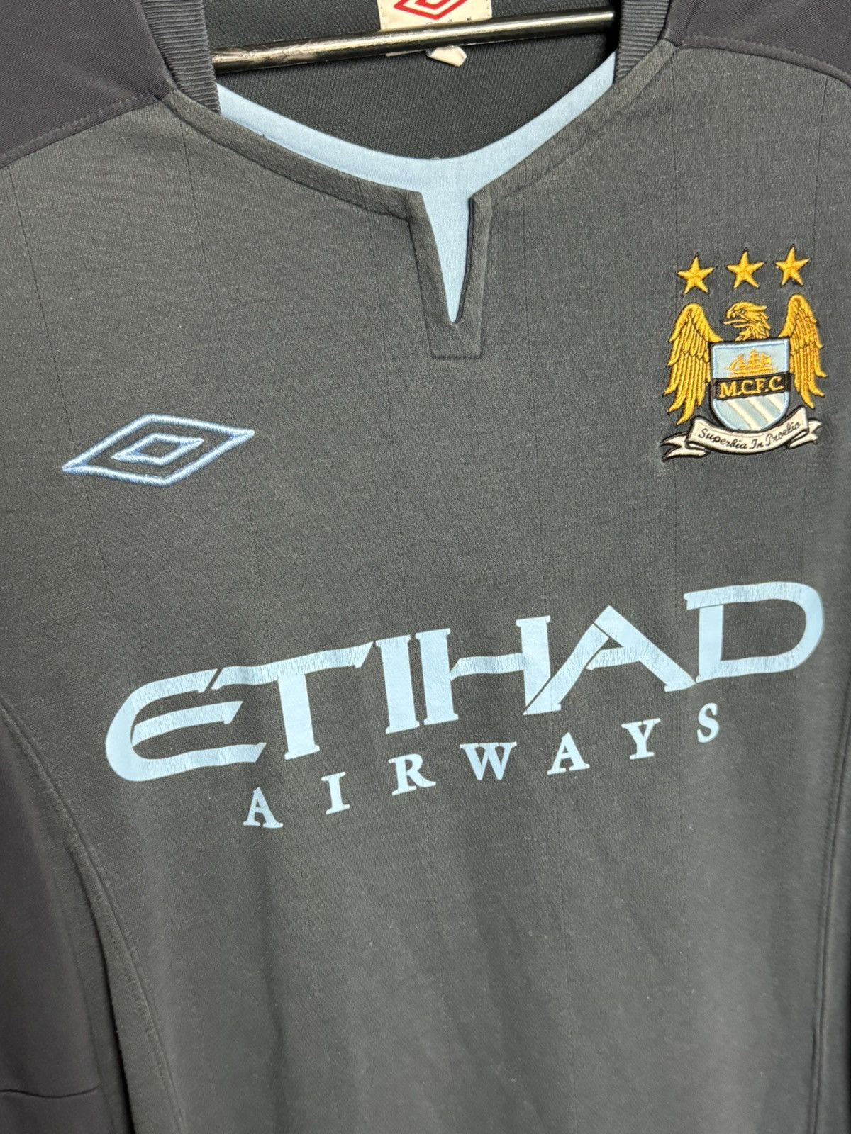Umbro Manchester City 10/11 Away Silva Football Long Jersey Size US M / EU 48-50 / 2 - 4 Thumbnail
