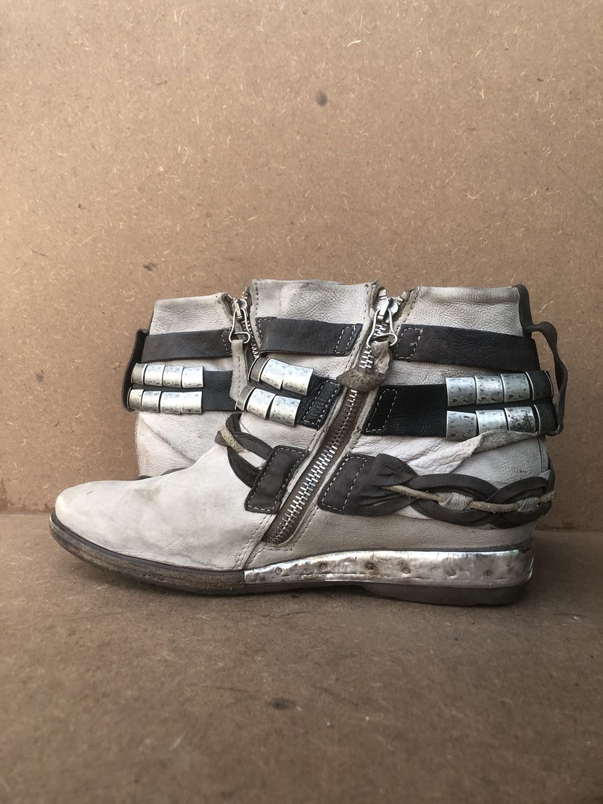 A.S.98 A.S 98 Grey Leather Women’s Ankle Boot Size 39 Size US 9 / IT 39 - 10 Thumbnail