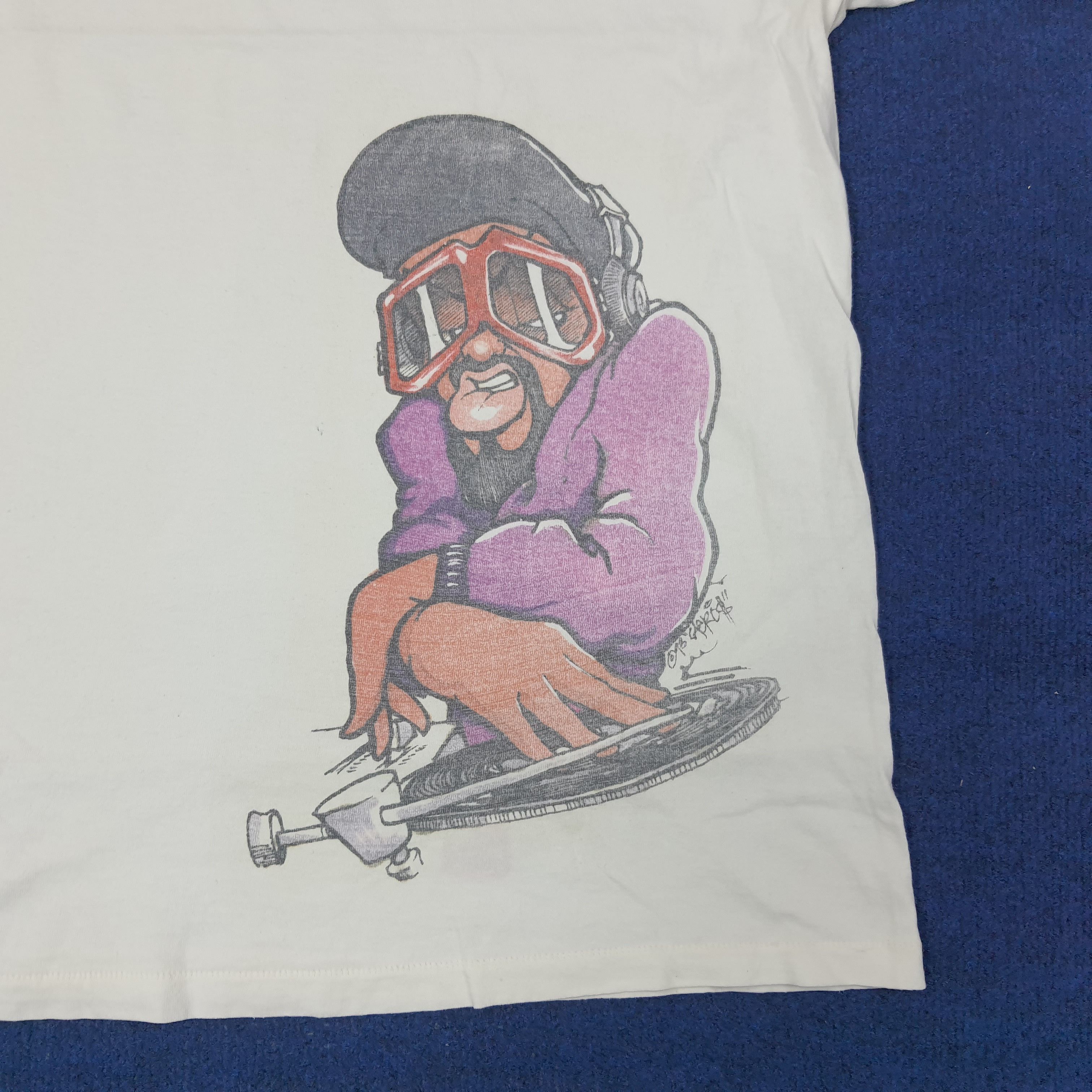 Vintage Vintage 90s Airbrush Hip Hop DJ Tshirt C267N40 Size US L / EU 52-54 / 3 - 2 Thumbnail