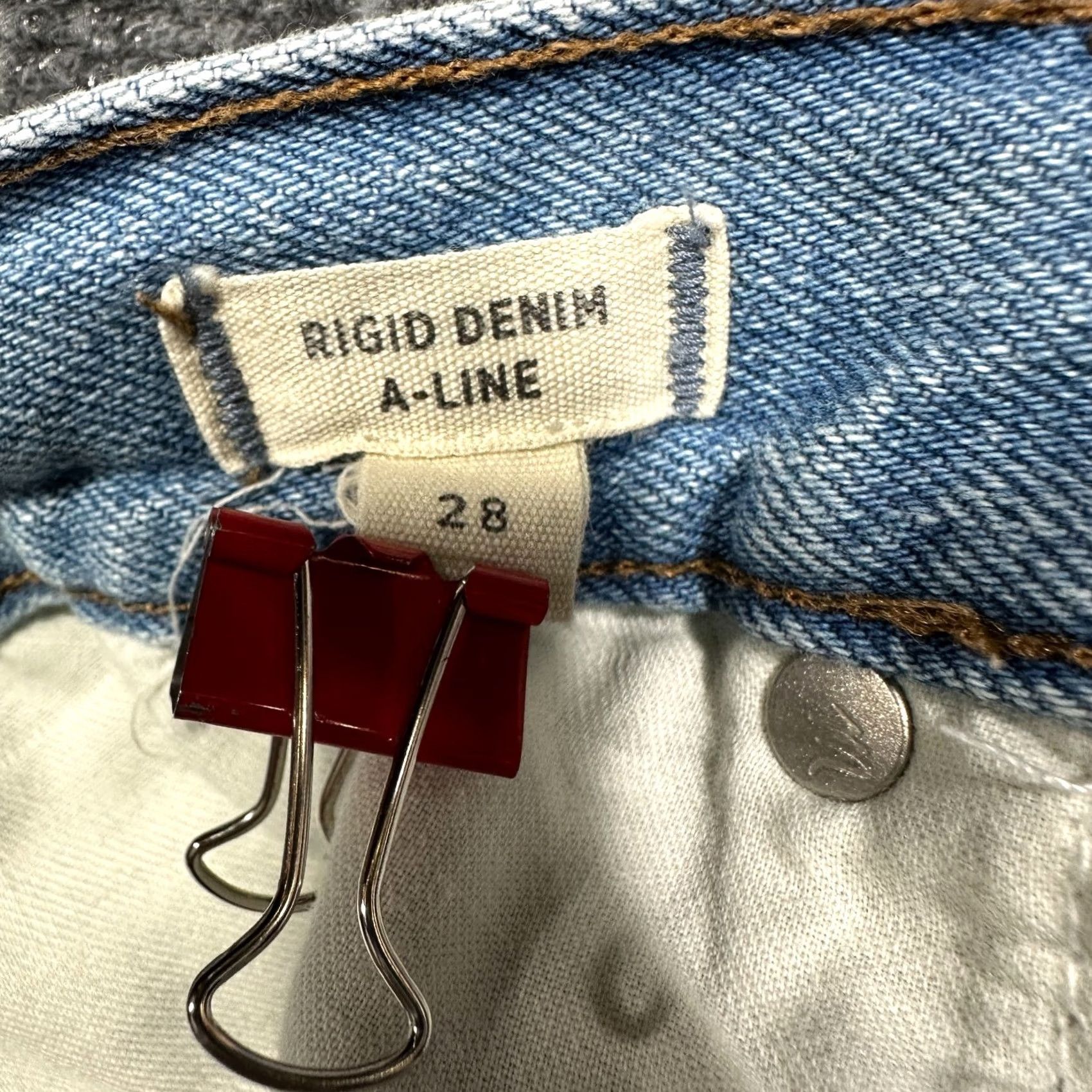 Madewell Madewell Denim Skirt Mini A Line Cotton Blue Pockets Raw Hem Zip Casual Western 28 Womens Regular Short Mid Rise Vintage? No (adjusted) Size 28" / US 6 / IT 42 - 6 Thumbnail