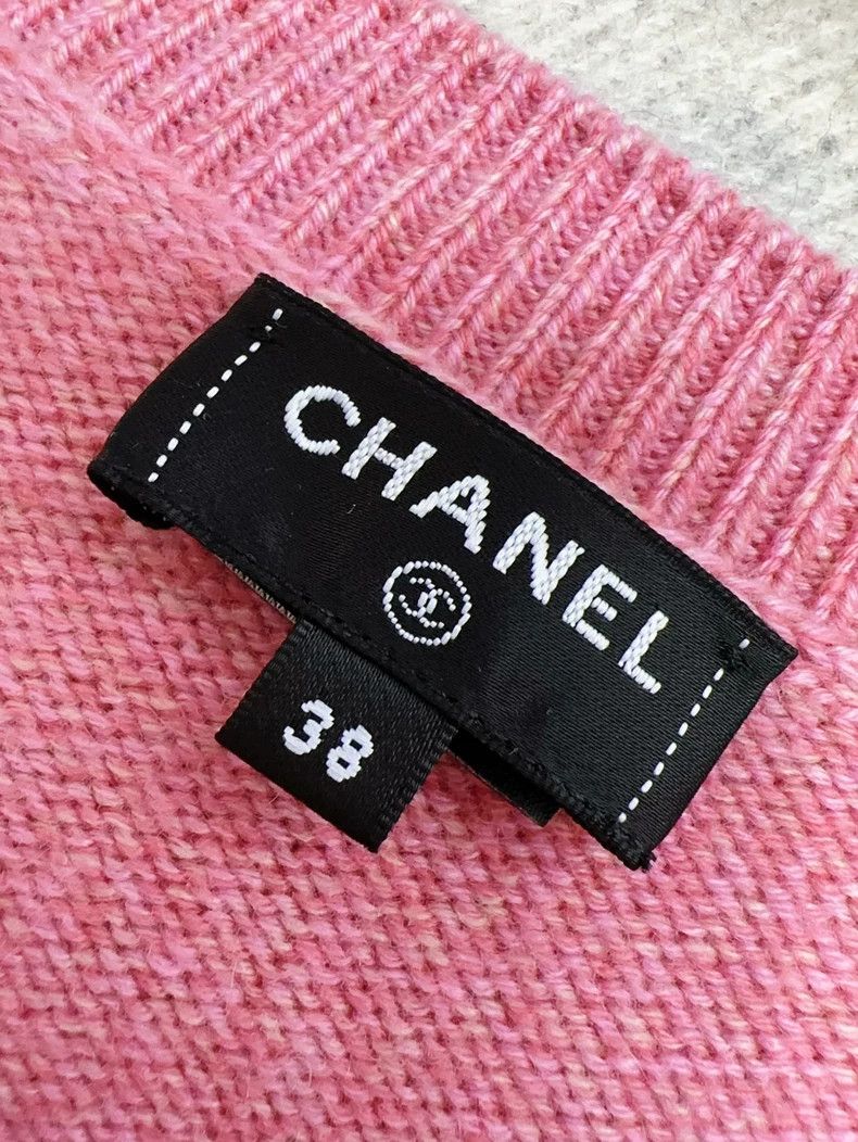 Chanel Chanel Flower glazed buckle pink round neck long sleeves Size XS / US 0-2 / IT 36-38 - 5 Thumbnail