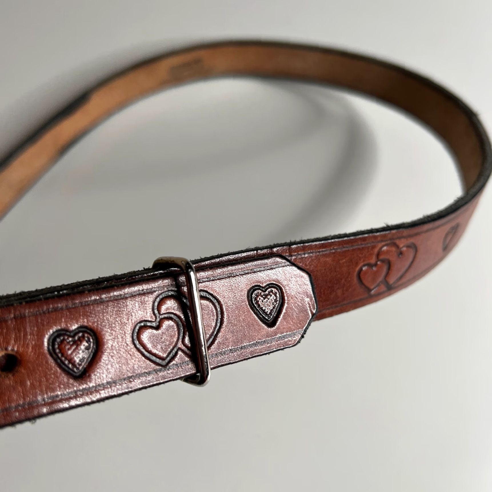 Vintage VINTAGE Leather Belt Heart Design Brown Hand Tooled Western Boho Mens Unisex Adult Size ONE SIZE - 4 Thumbnail