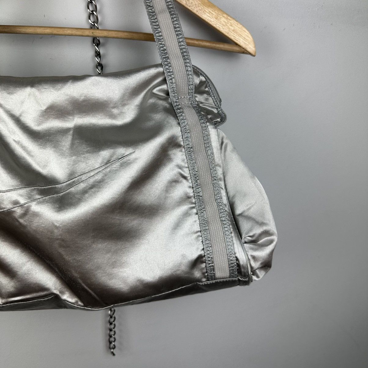 Nike Vintage Nike Silver Nylon Bag Size ONE SIZE - 5 Thumbnail