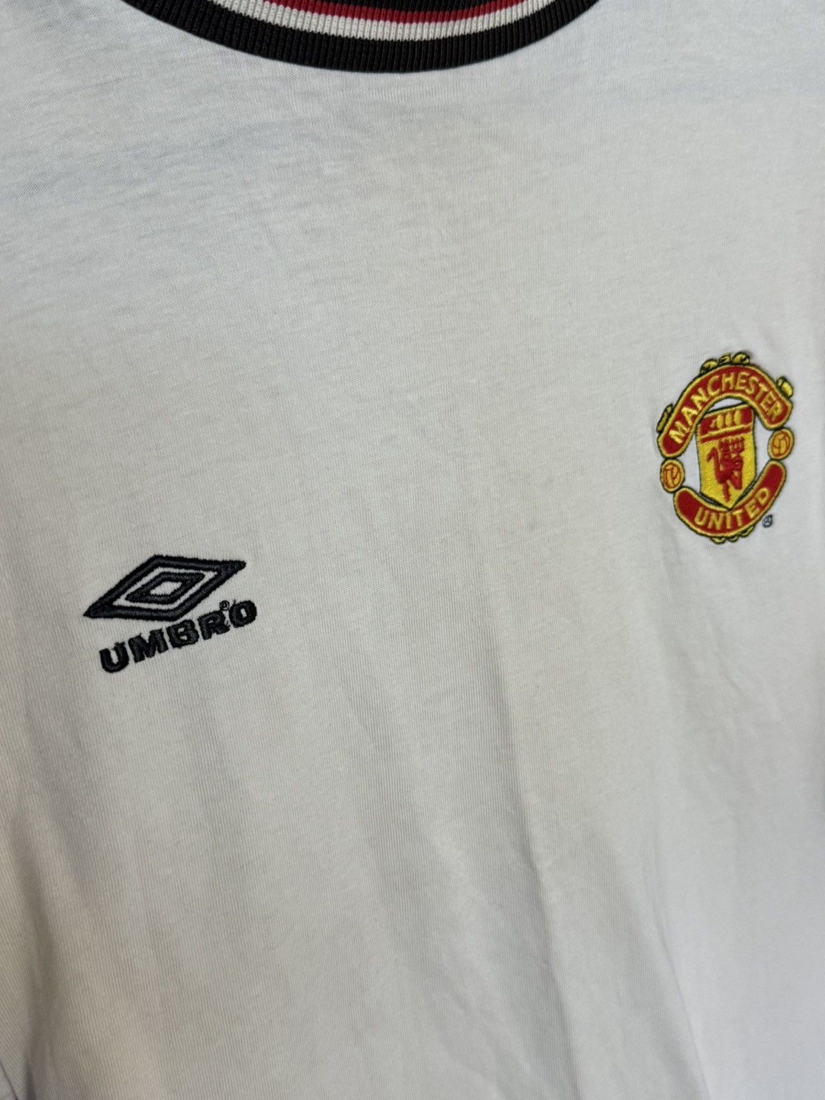 Umbro Vintage Manchester United 99/00 Training Football Jersey Size US S / EU 44-46 / 1 - 3 Thumbnail