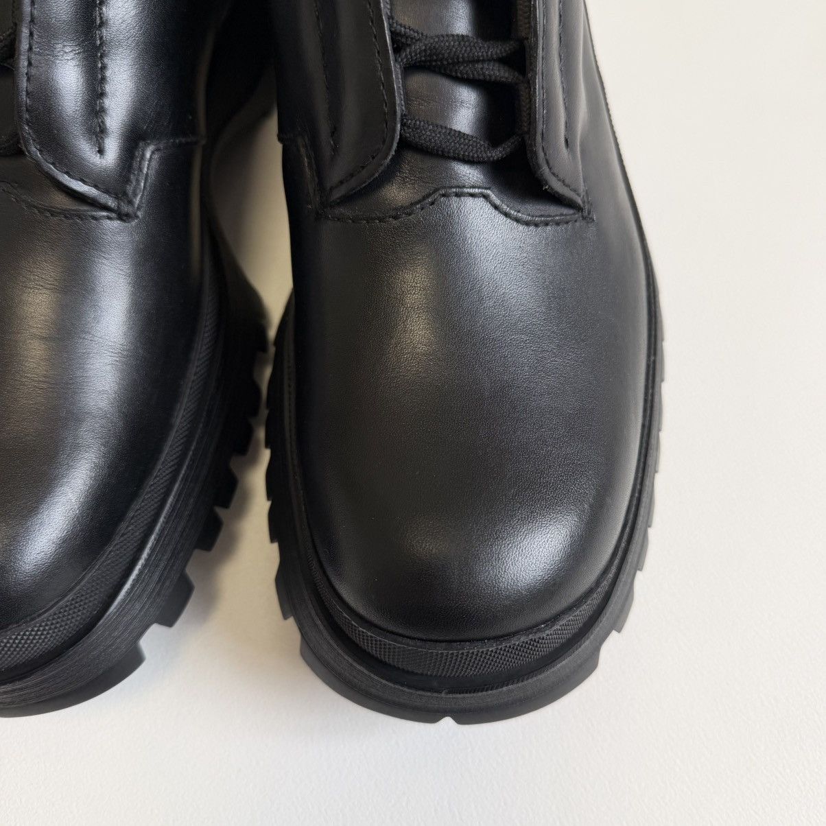 Prada OG Black Leather ‘Brixxen’ Chukka Boots Size US 8.5 / EU 41-42 - 8 Thumbnail