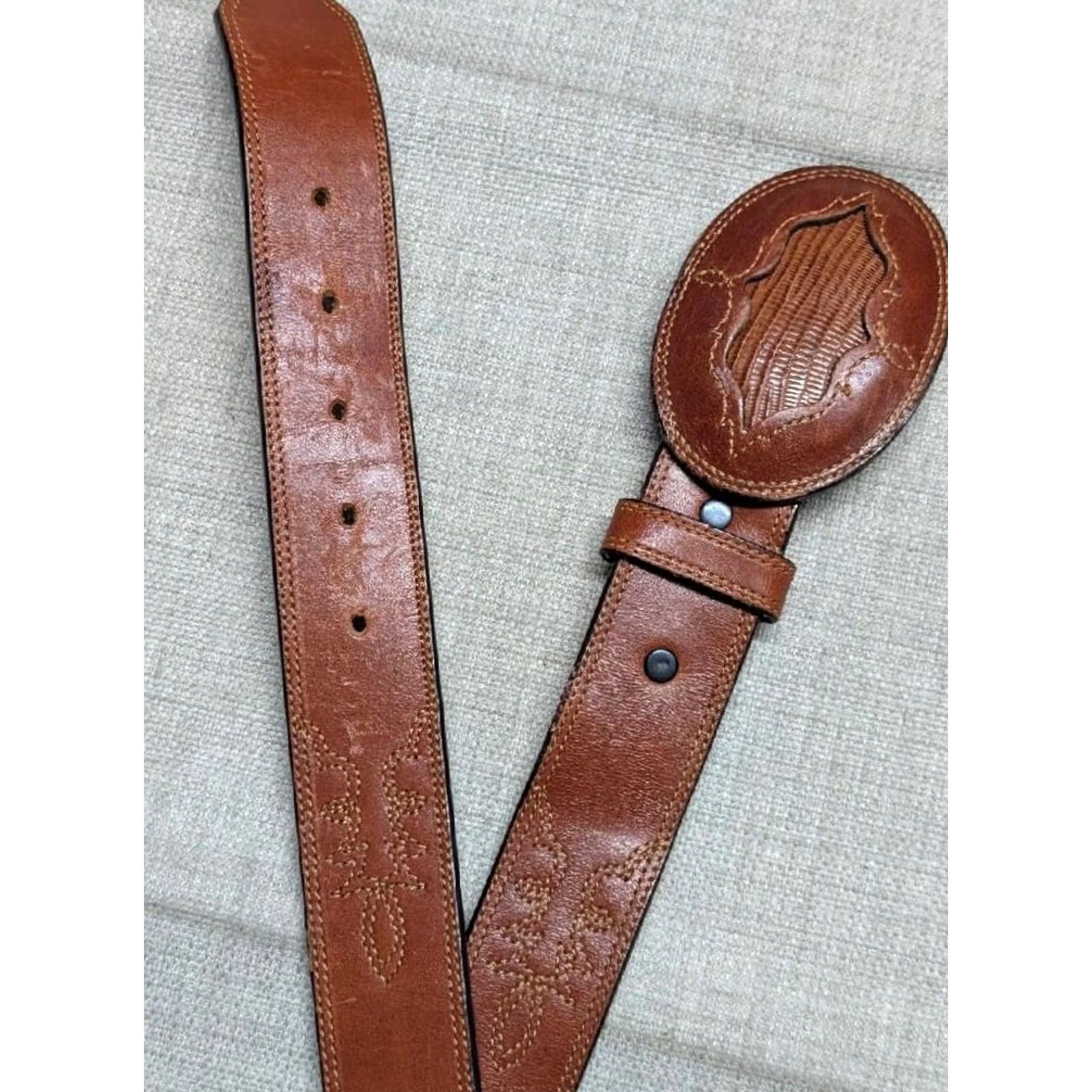 Vintage VINTAGE WESTERN belt LIZARD buckle USA made brown 38 leather COWBOY belt Men Buckle inlay Stitched 1-1/2" width Size 38 - 2 Thumbnail