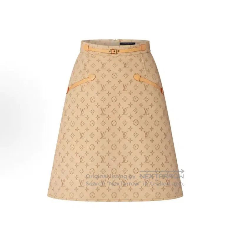 Louis Vuitton Khaki Women's Midi Skirt .