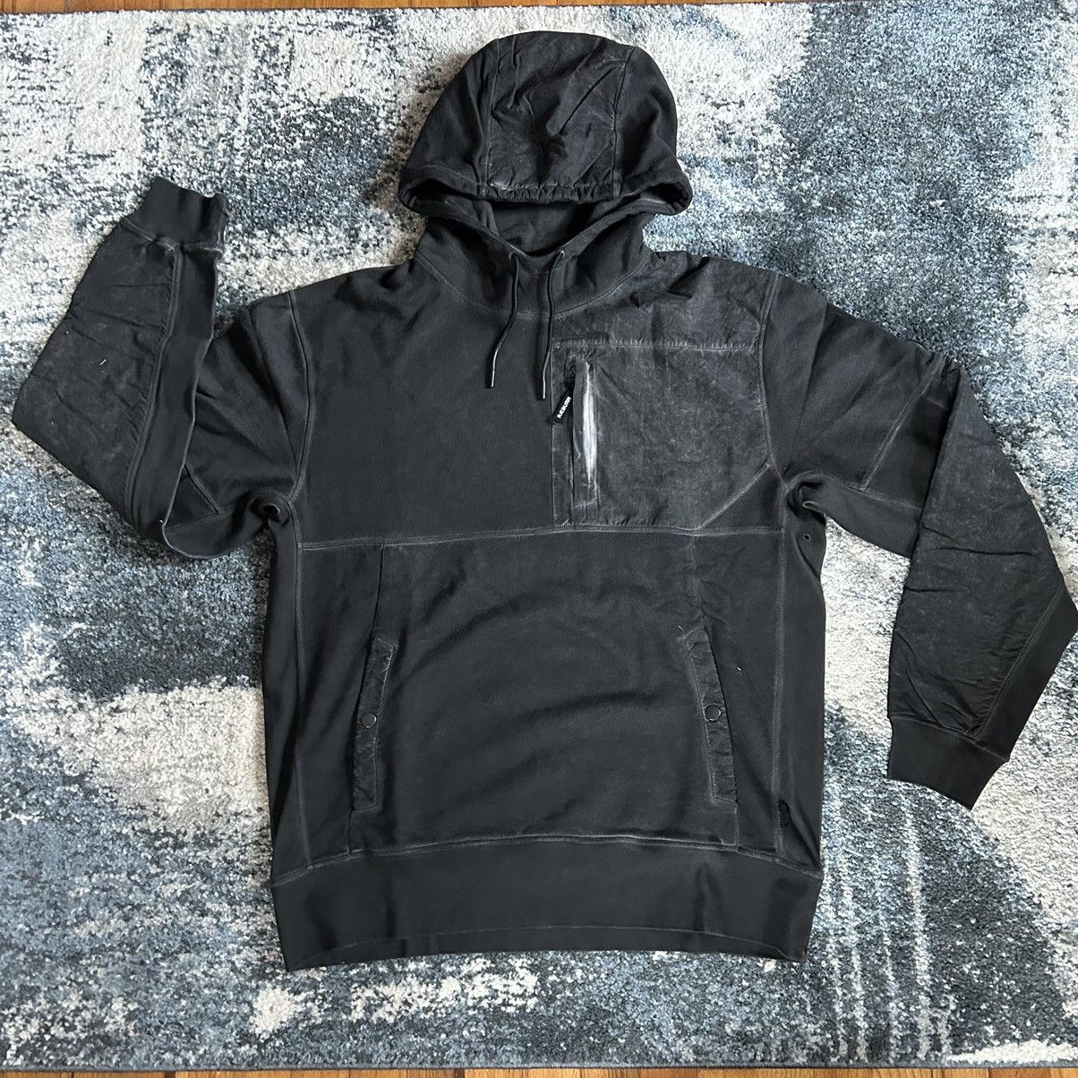 Christopher Raeburn GARMENT DYED ASYMMETRiC CHEST POCKET HOODiE SWEATSHiRT Size US L / EU 52-54 / 3 - 5 Thumbnail