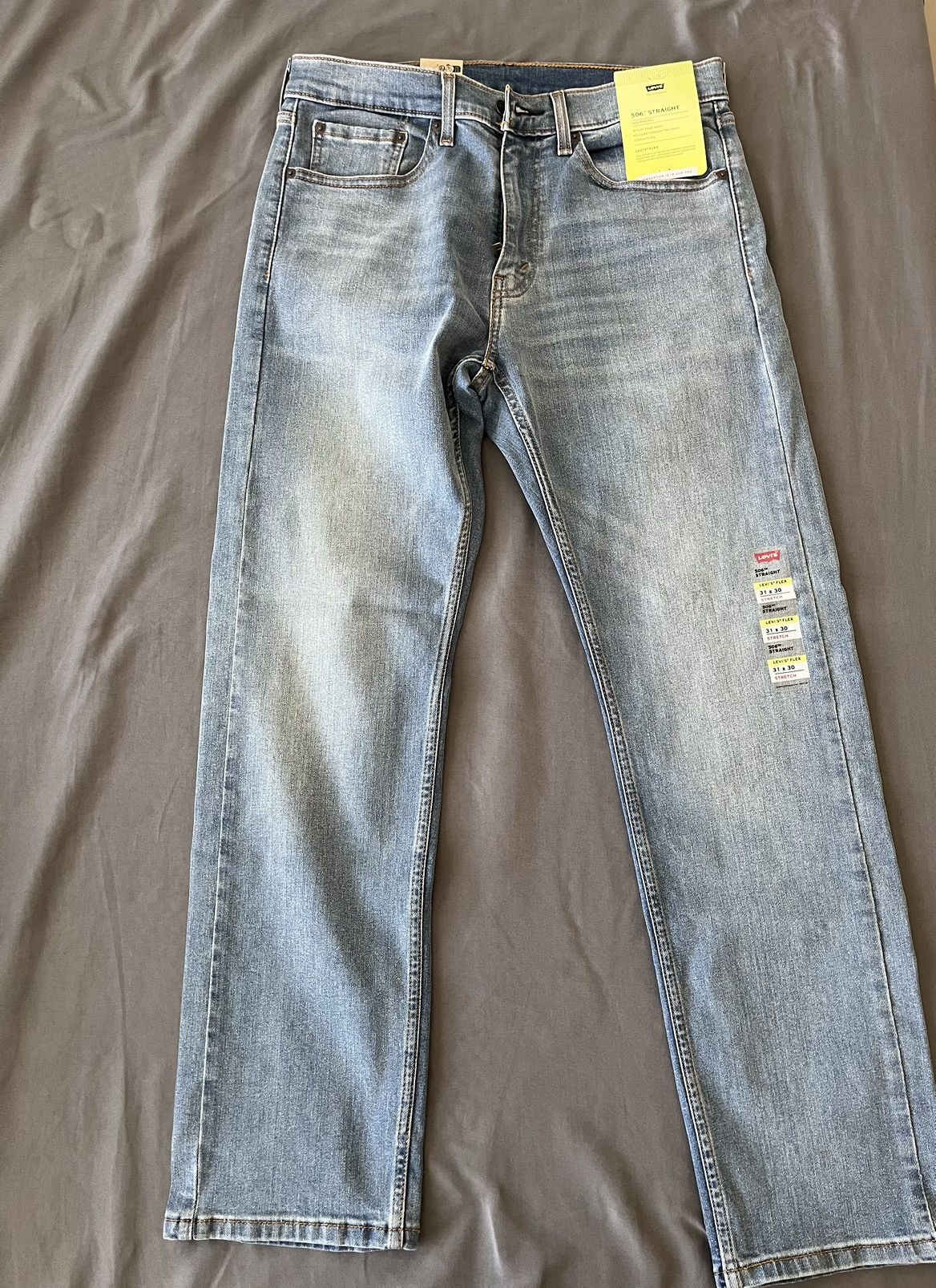 Levi's × Vintage Levi’s 506 COMFORT STRAIGHT FIT MEN'S JEANS Size US 31 - 1 Thumbnail