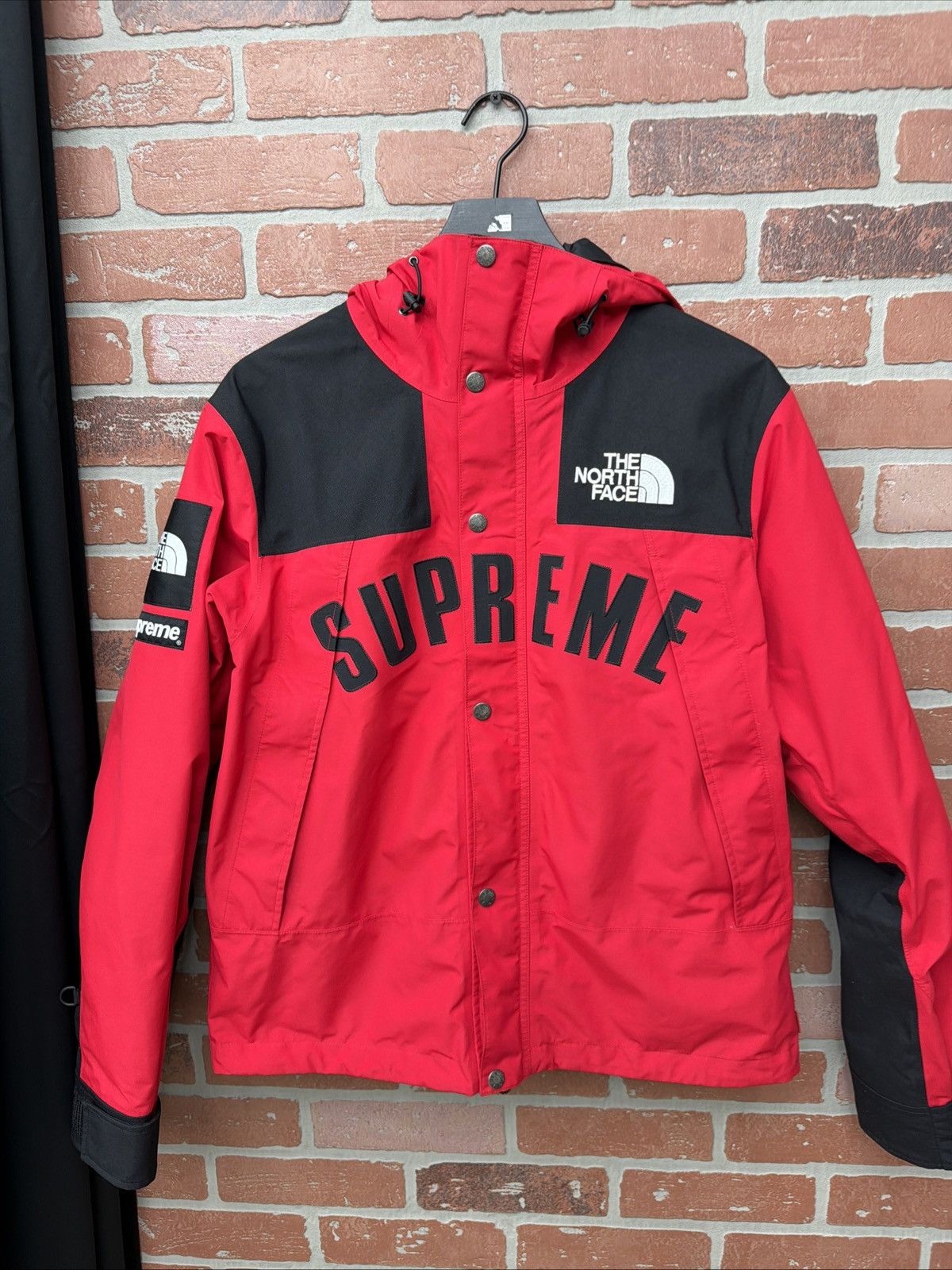 Supreme Supreme Mountain Parka Red Nylon S GREAT Condition 19SS Size US S / EU 44-46 / 1 - 6 Thumbnail