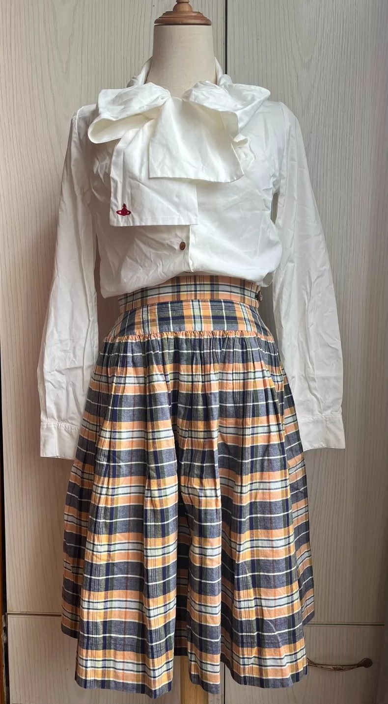 Vivienne Westwood Vivienne Westwood sizeM overskirt Size 27" / US 4 / IT 40 - 7 Thumbnail