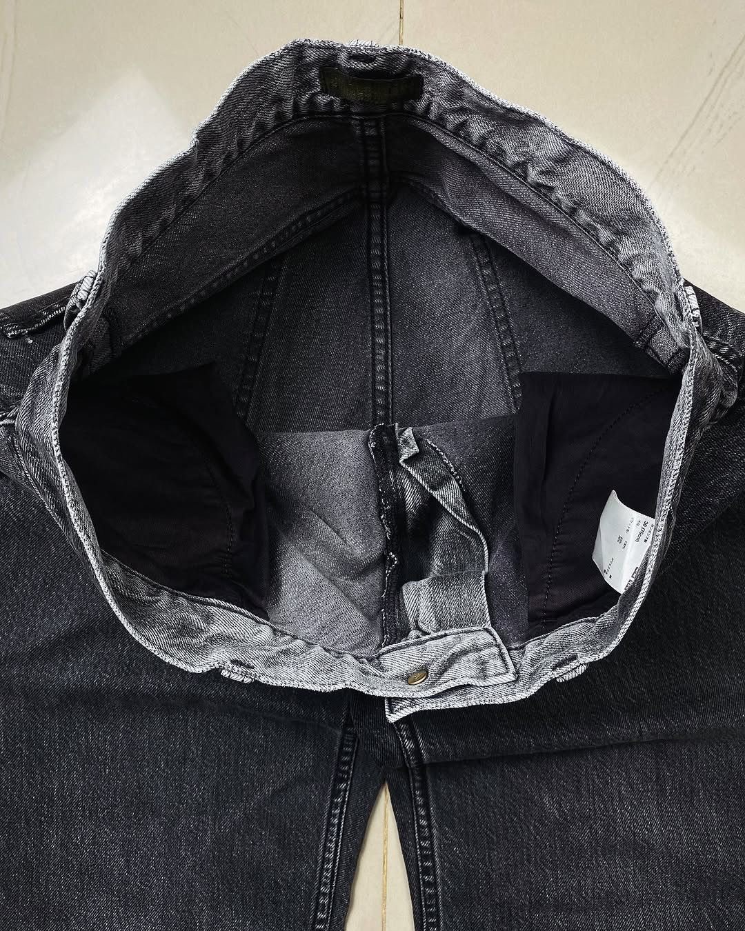 Uniqlo Uniqlo Black washed Baggy Jeans Size US 30 / EU 46 - 6 Thumbnail