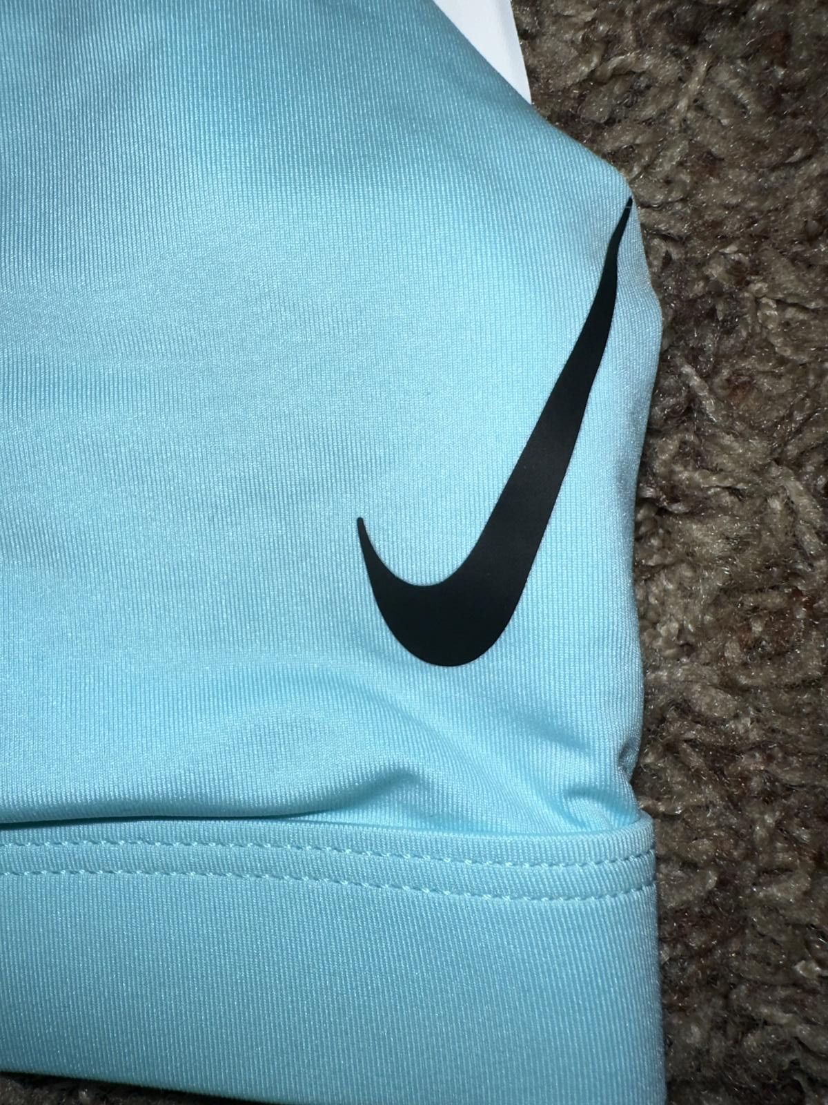 Nike Nike Women’s Reversible Sneakerkini Top Size ONE SIZE - 2 Thumbnail