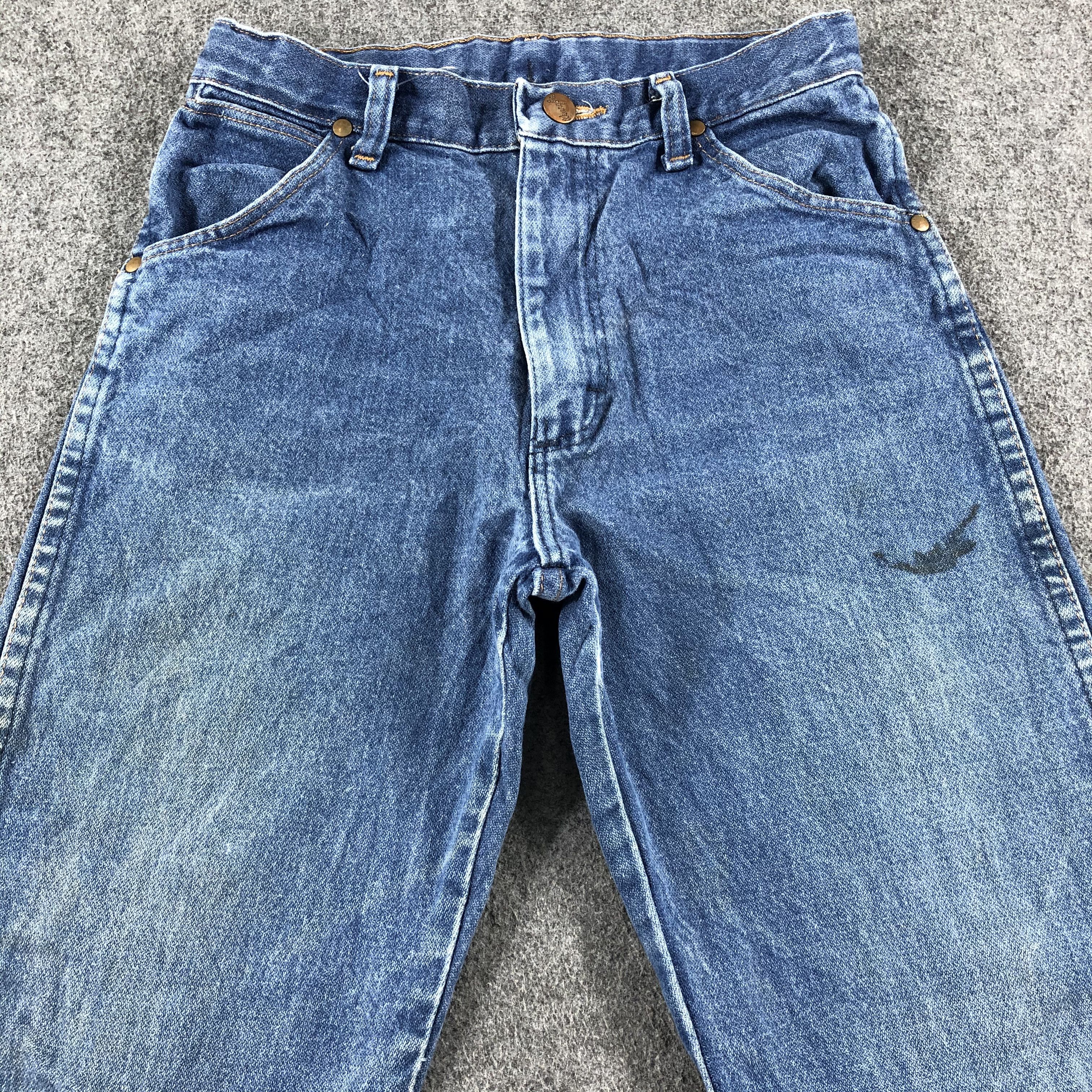 Vintage Vintage Blue Wash Wrangler Jeans-J2597 Size US 26 / EU 42 - 3 Thumbnail