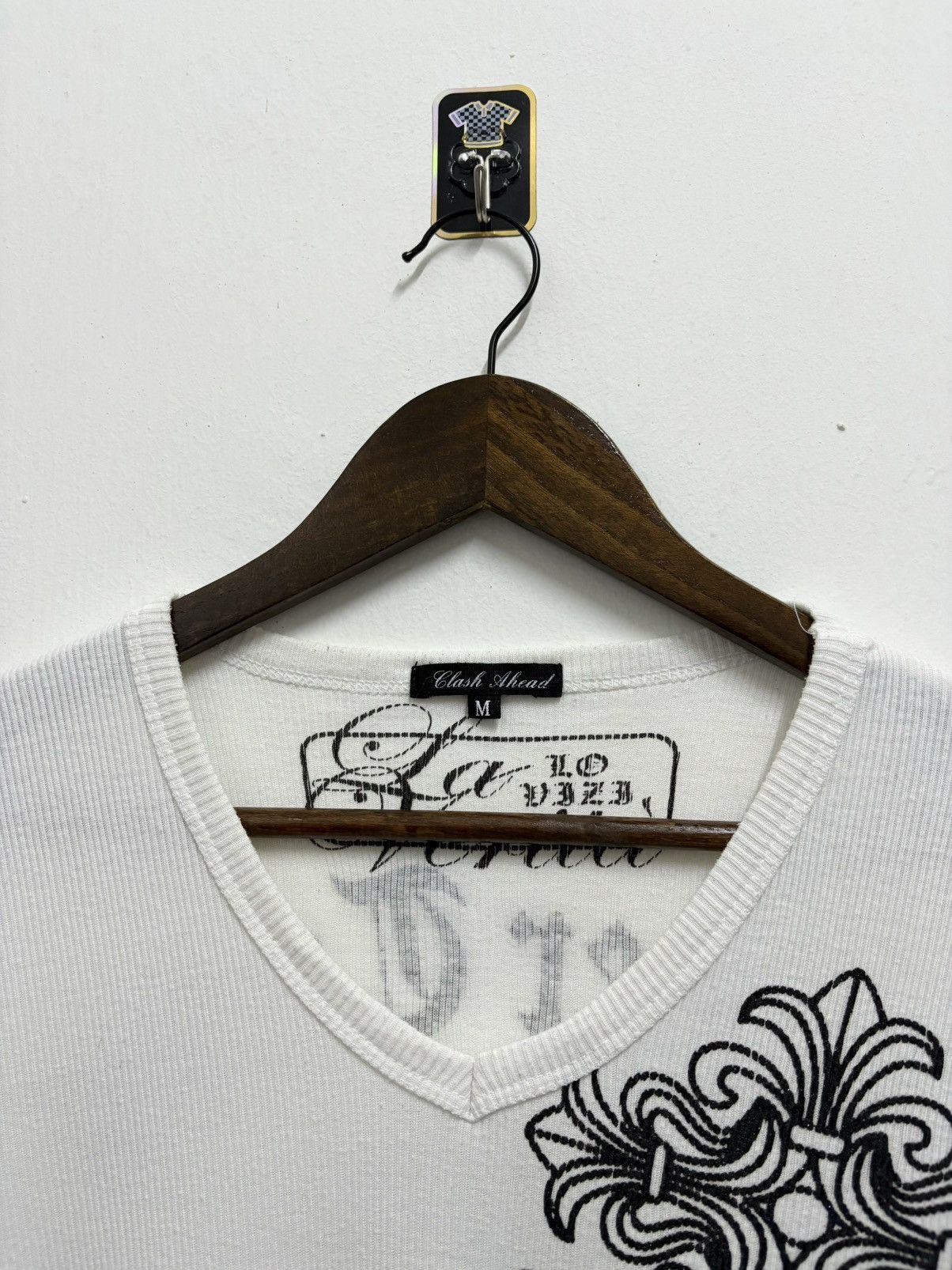 Le Grande Bleu (L.G.B.) 2000’s Clash Ahead - Silver Tribal / Chrome Heart T-Shirt Size US S / EU 44-46 / 1 - 9 Thumbnail