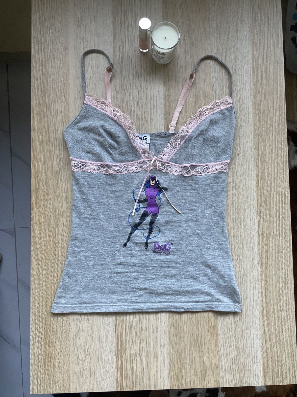 DC Comics SS05 D&G DOLCE GABBANA x DC comics Catwoman top Size S / US 4 / IT 40 - 1 Thumbnail