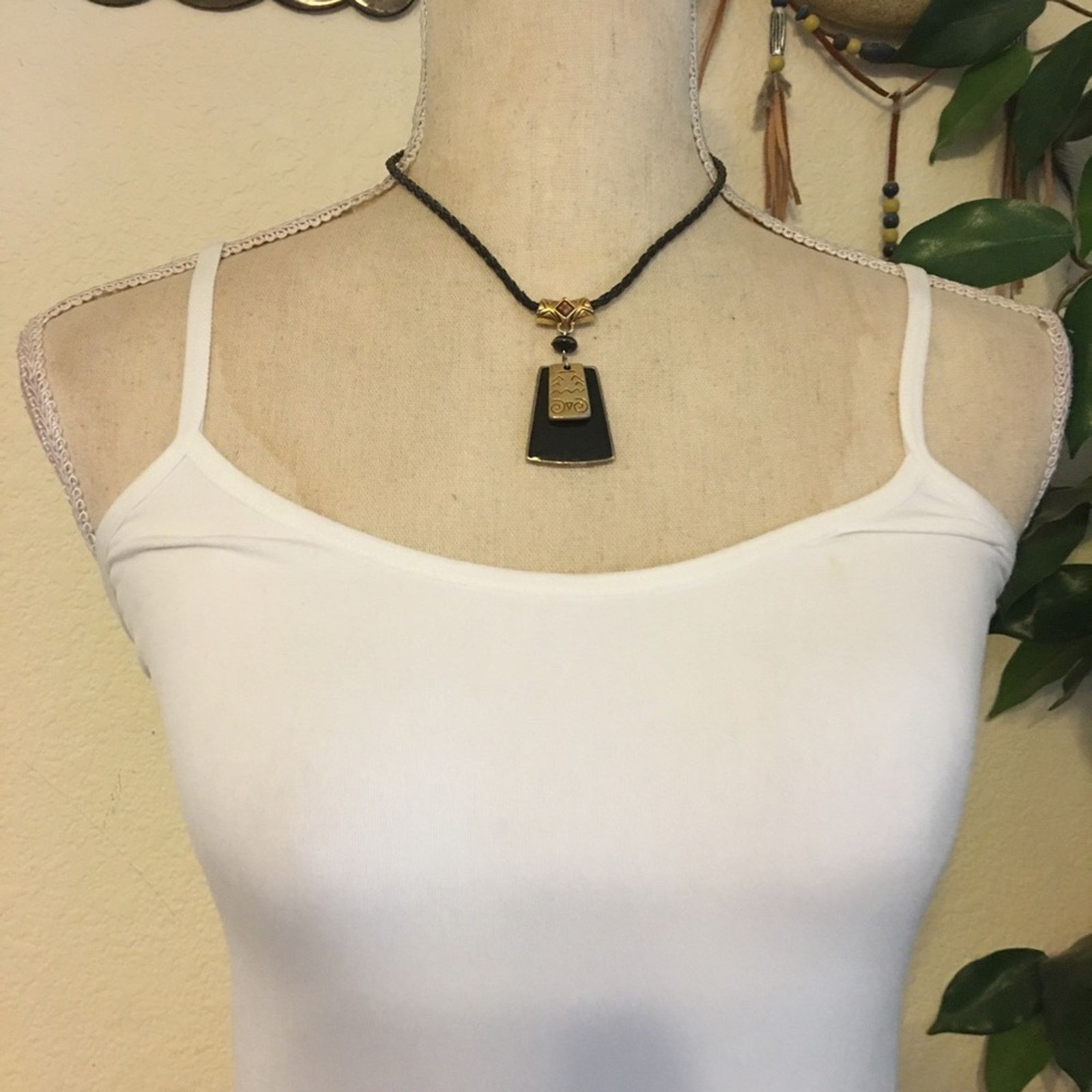Kenneth Cole Vintage Kenneth Cole glass medallion necklace Size ONE SIZE - 3 Thumbnail