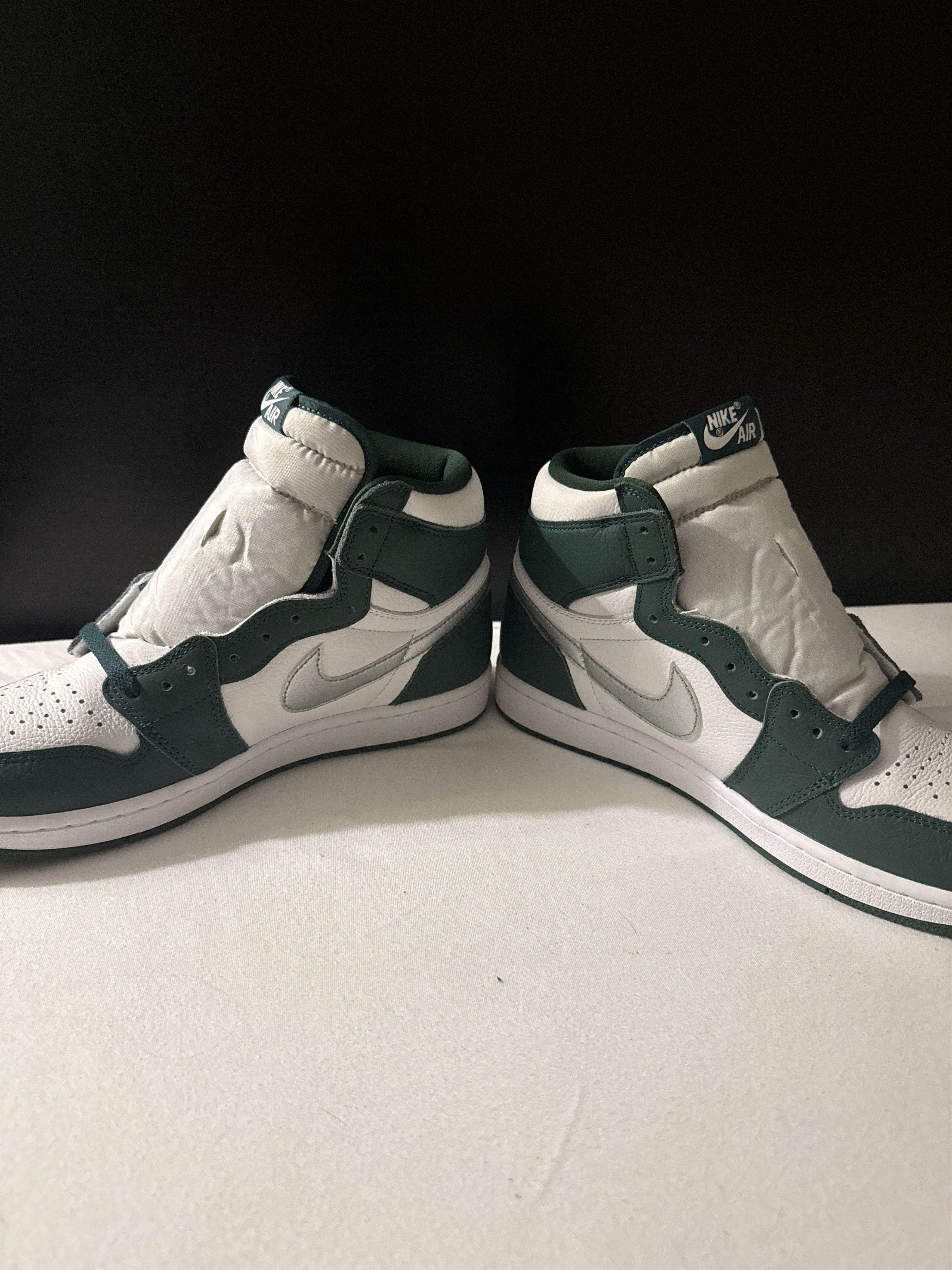 Nike jordan 1 high george green Size US 10 / EU 43 - 2 Thumbnail