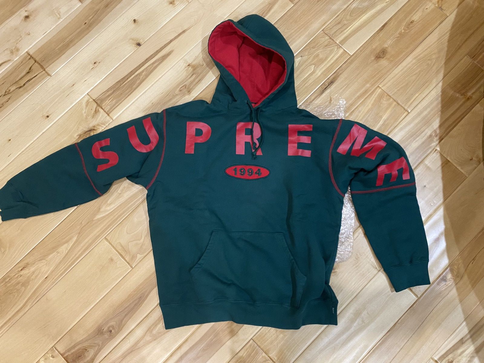 Supreme Spread Logo Hooded Sweatshirt Dark Green Size M Size US M / EU 48-50 / 2 - 1 Thumbnail