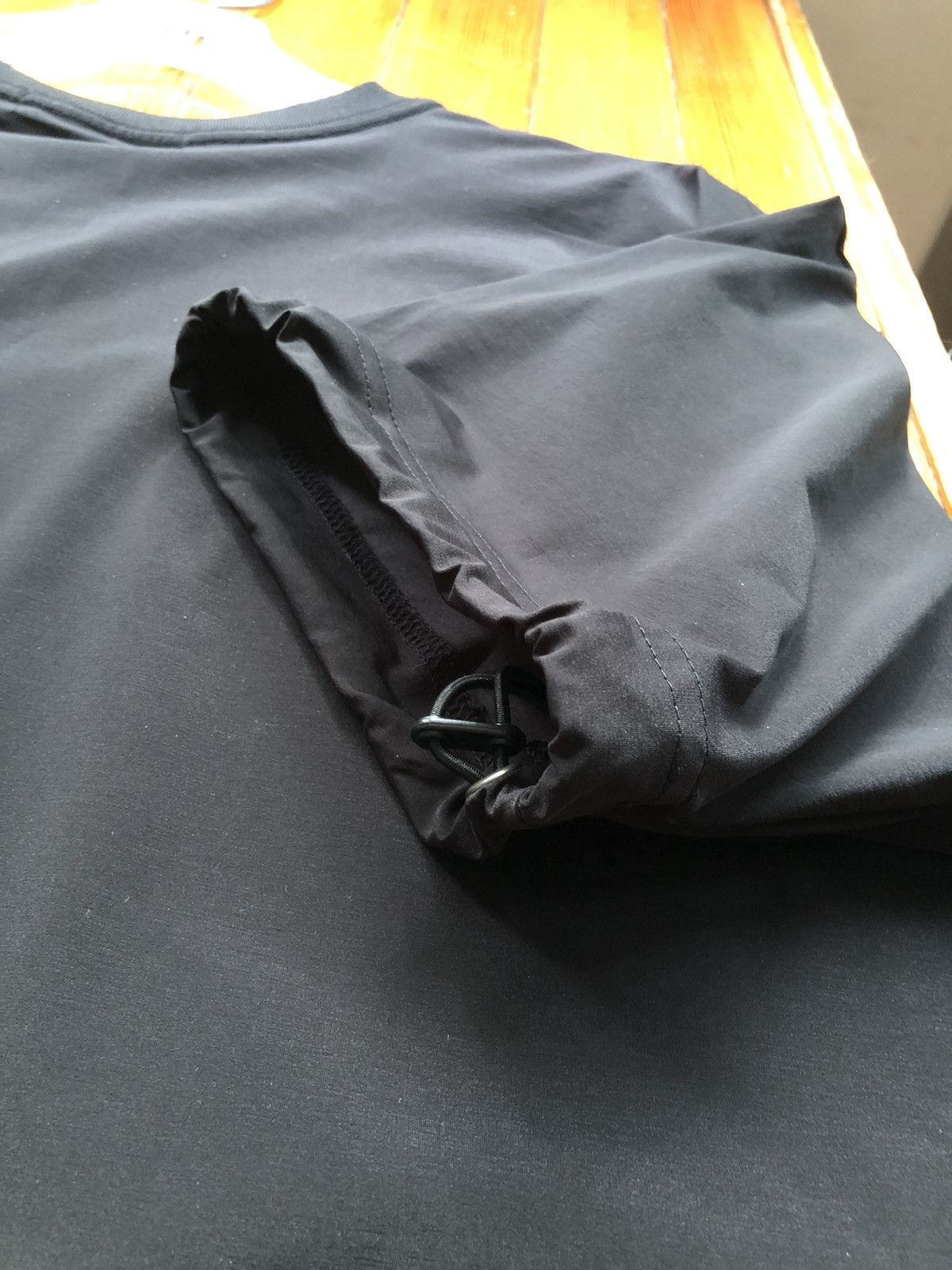 Issey Miyake × Ne-Net Ne-Net Drawstring Sleeve Nylon T Shirt Size US L / EU 52-54 / 3 - 20 Thumbnail