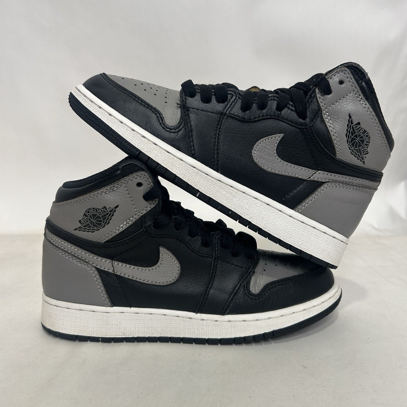 Jordan Brand Nike Air Jordan 1 High OG Retro GS “Shadow” 2018 Size US 5.5 / IT 35.5 - 1 Thumbnail