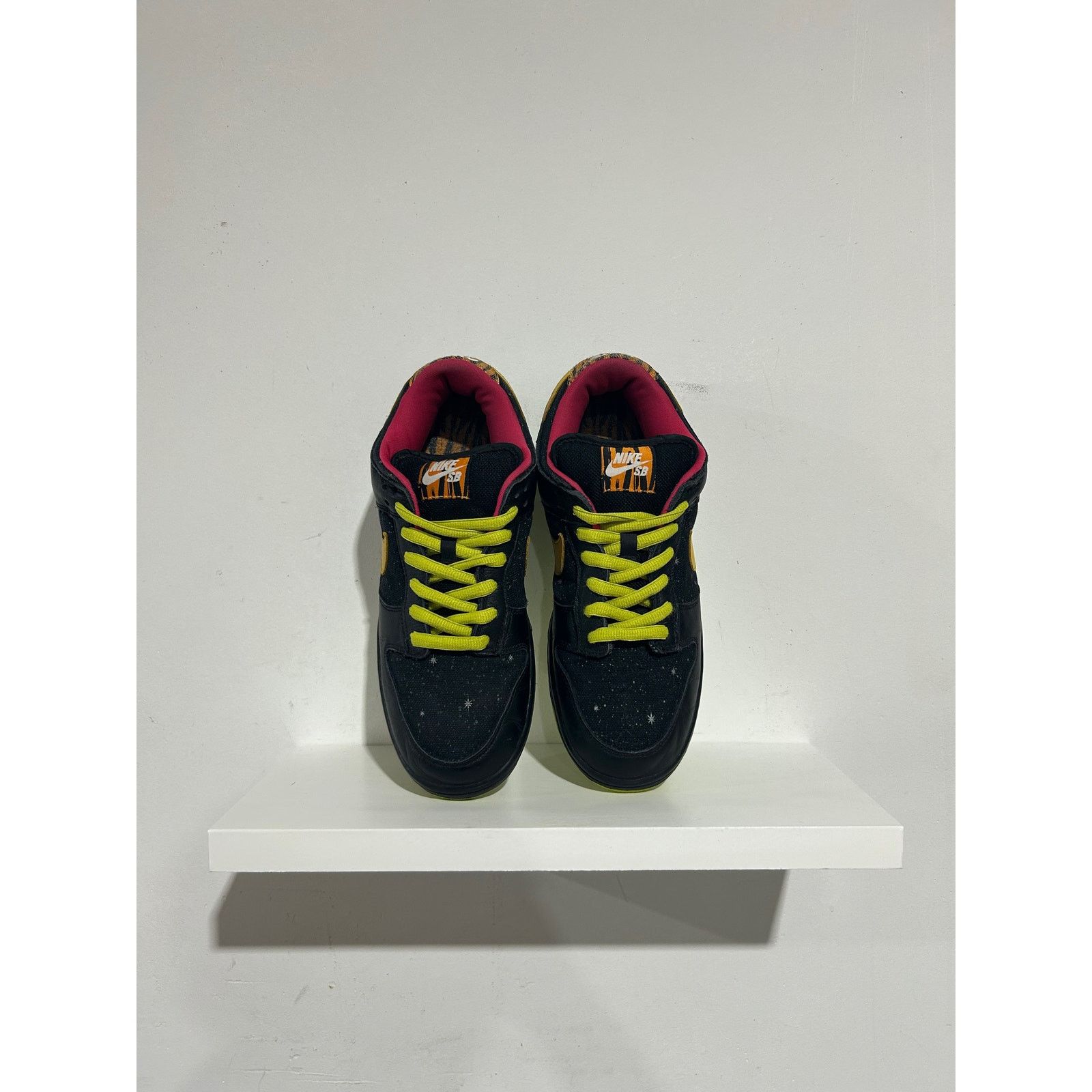 Nike NIKE SB DUNK LOW SPACE TIGER SIZE 11 Size US 11 / EU 44 - 2 Thumbnail