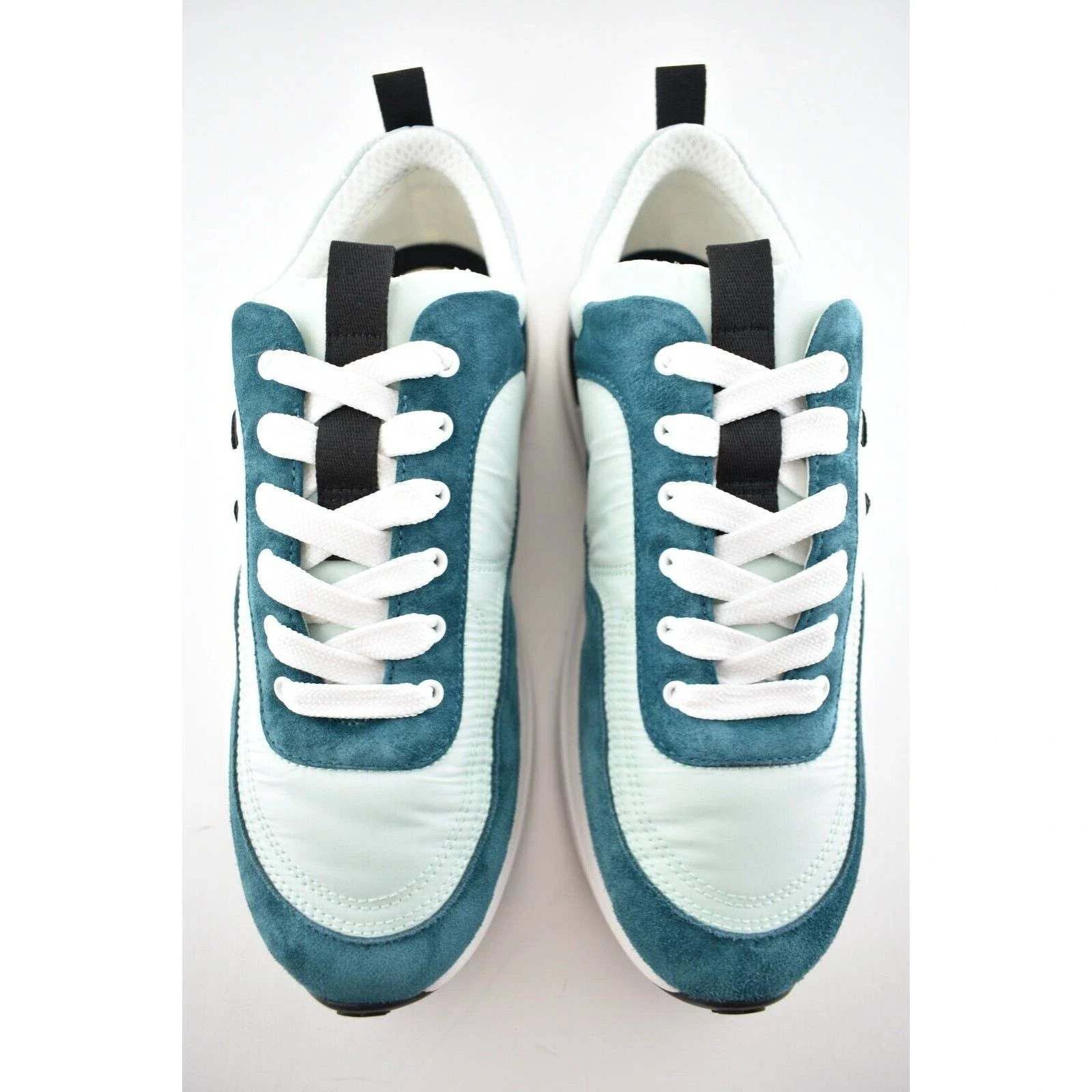 Chanel 21P Suede CC Lace Up Flat Runner Trainer Sneaker 40.5 Size US 10.5 / IT 40.5 - 6 Thumbnail