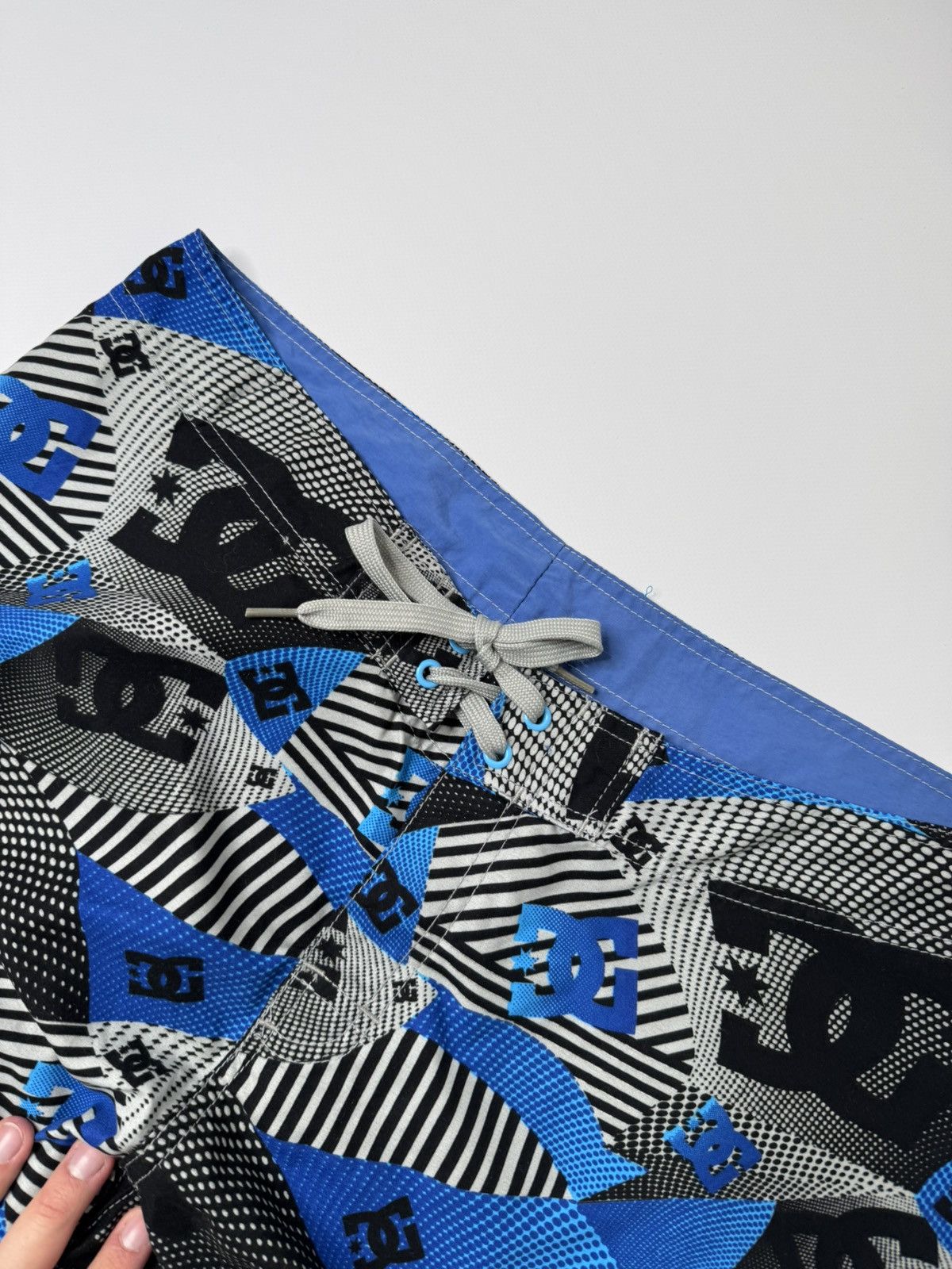 DC Vintage DC shoes skaterboards shorts logomania print y2k 00s Size US 36 / EU 52 - 3 Thumbnail