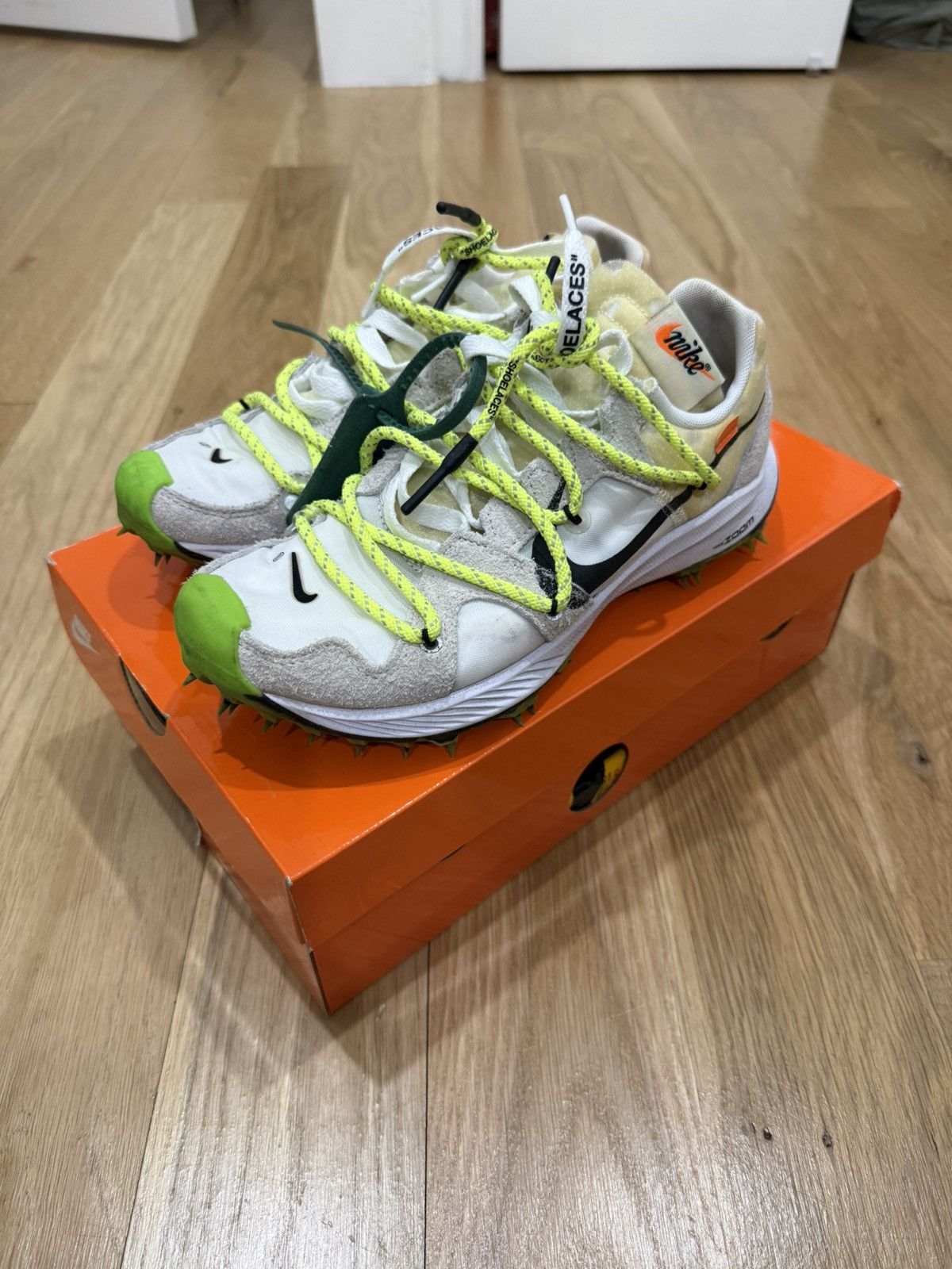 Nike × Off-White Off White x Nike Zoom Terra Kiger 5 (Women’s size 7) Size US 7 / IT 37 - 1 Thumbnail