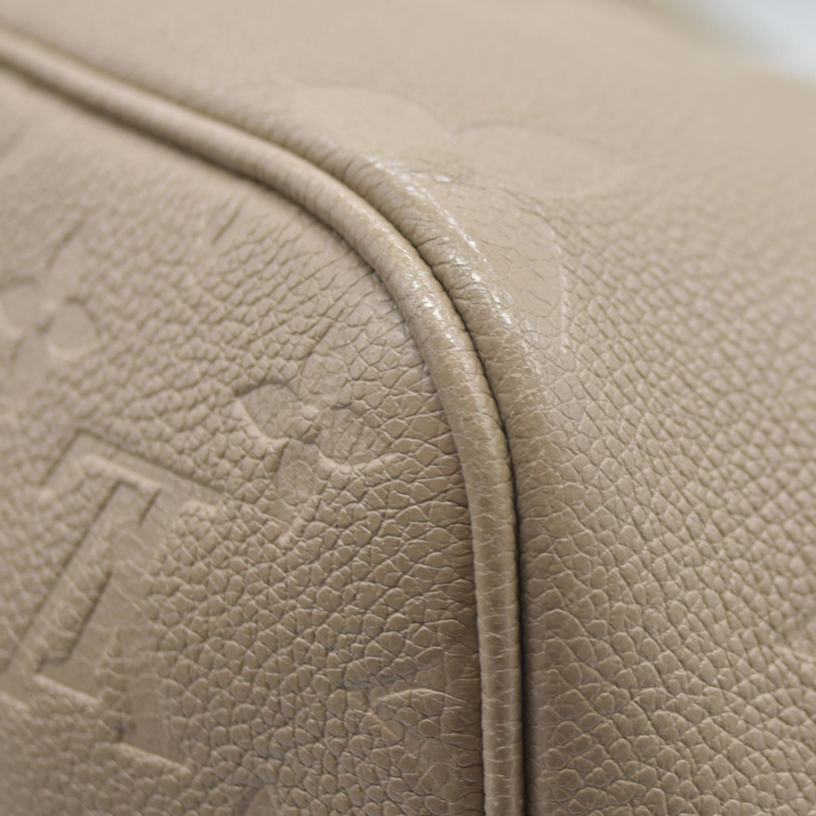 Louis Vuitton Louis Vuitton Empreinte Monogram Giant Neverfull MM Tote Size ONE SIZE - 7 Thumbnail
