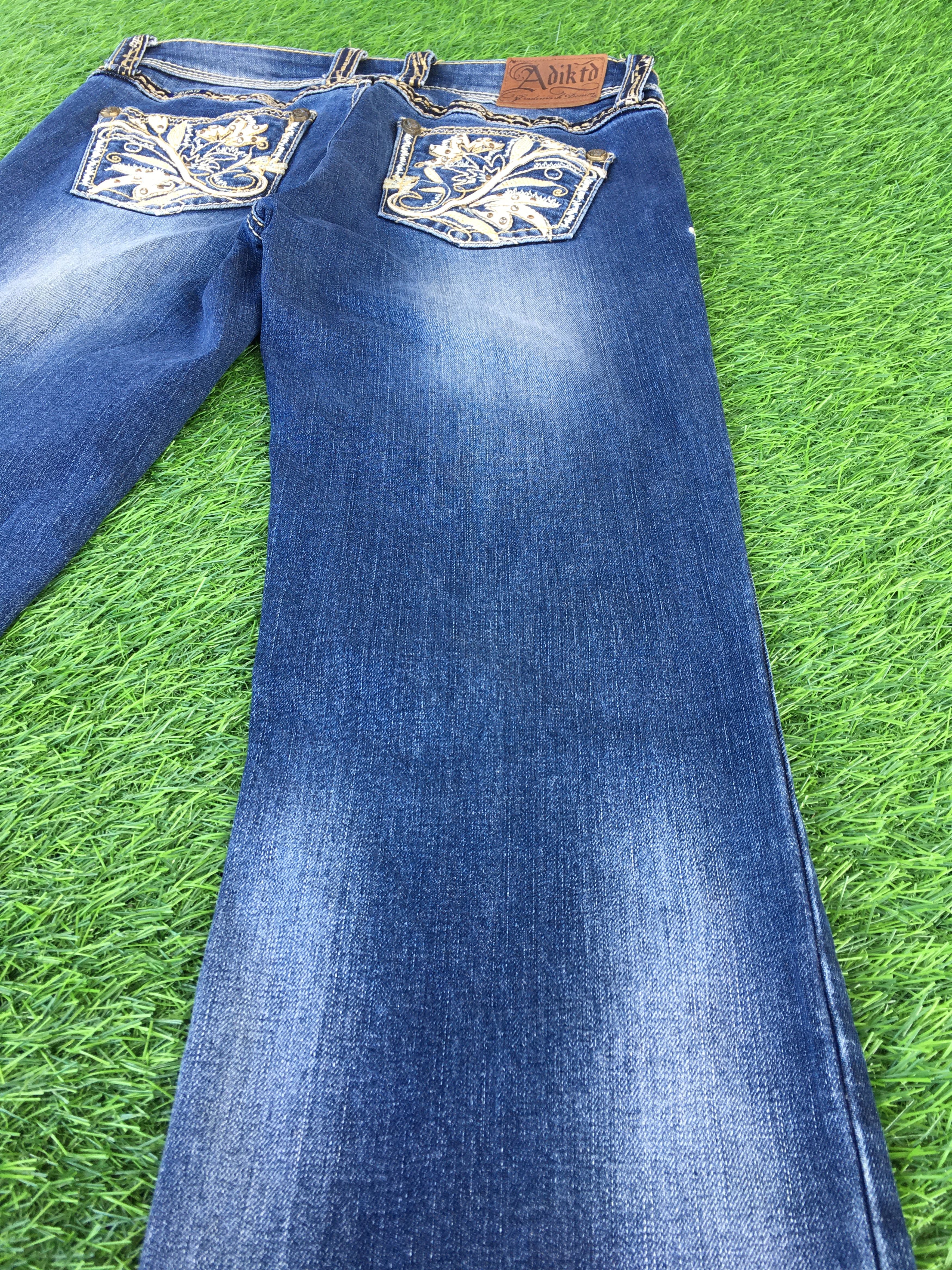 Japanese Brand Y2K medium blue wash 2000’s slim bootcut D-1056 Size 29" - 7 Thumbnail
