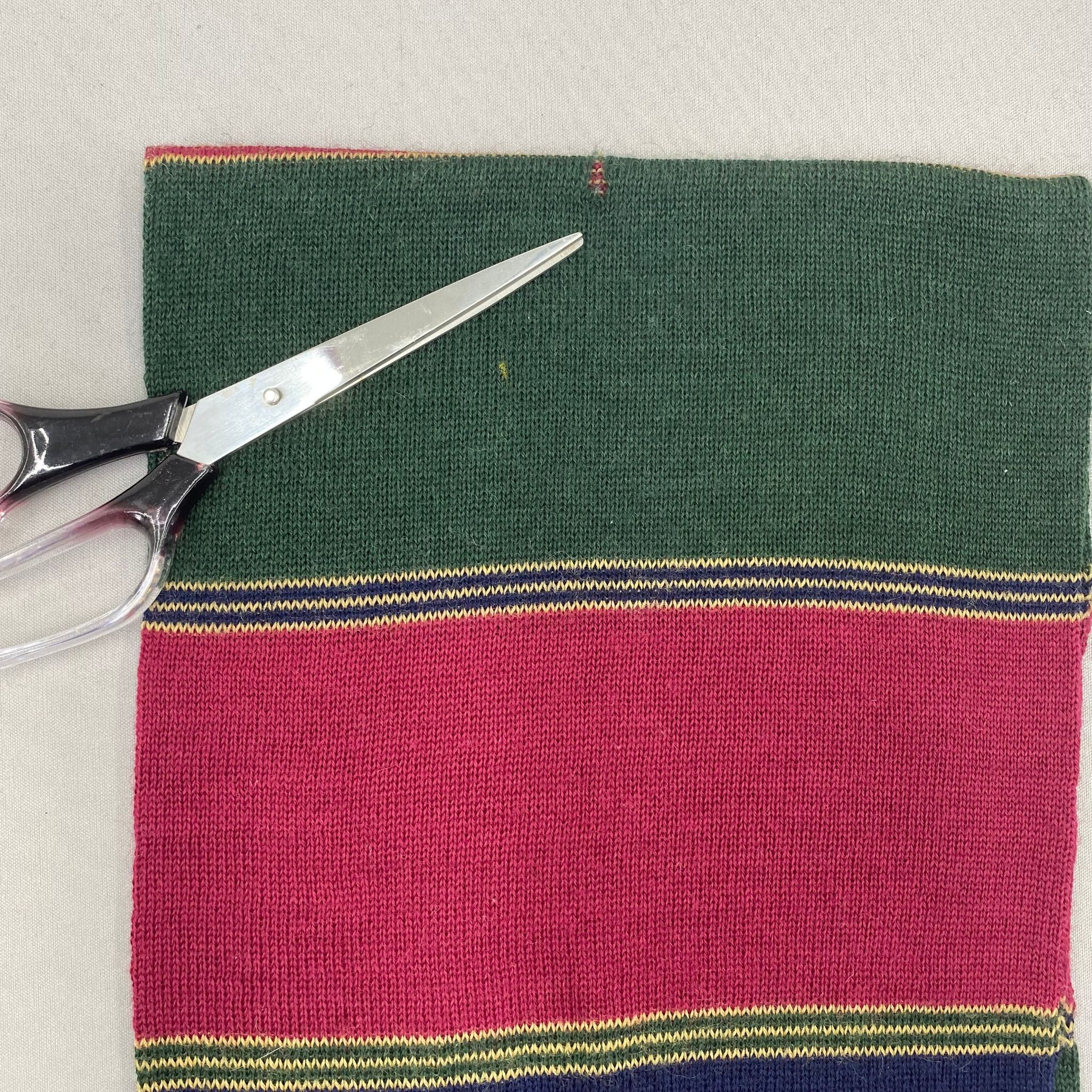 Lacoste Vintage Lacoste Scarf Muffler Wool Ribbed Knit Scarves Size ONE SIZE - 9 Thumbnail
