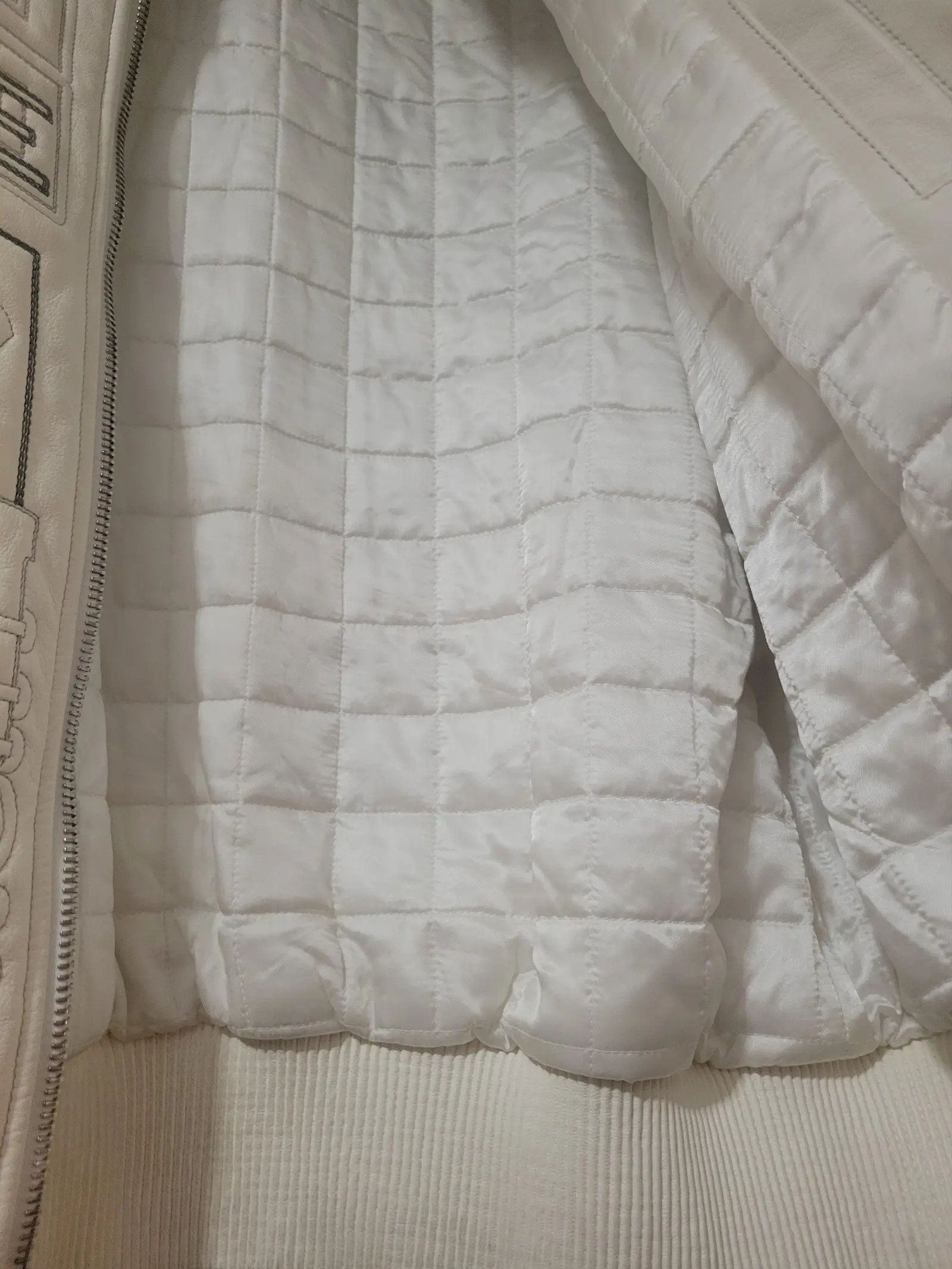 Givenchy Givenchy All Over Embroidered Quilted White Leather Jacket Size US XL / EU 56 / 4 - 2 Thumbnail