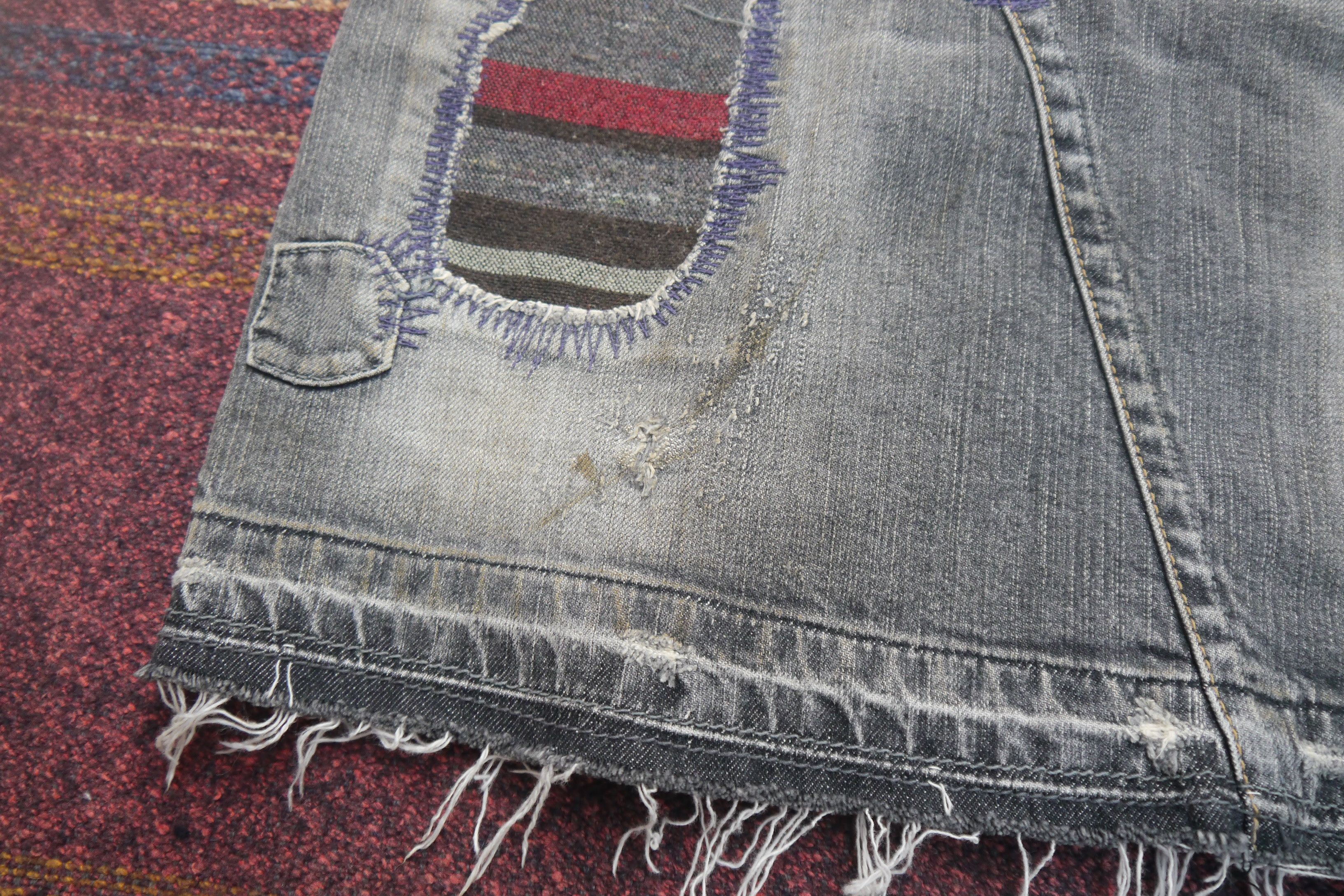Hysteric Glamour (SK98) Hysteric Glamour Japan Black Washed Denim Skirt XS Size 27" / US 4 / IT 40 - 2 Thumbnail