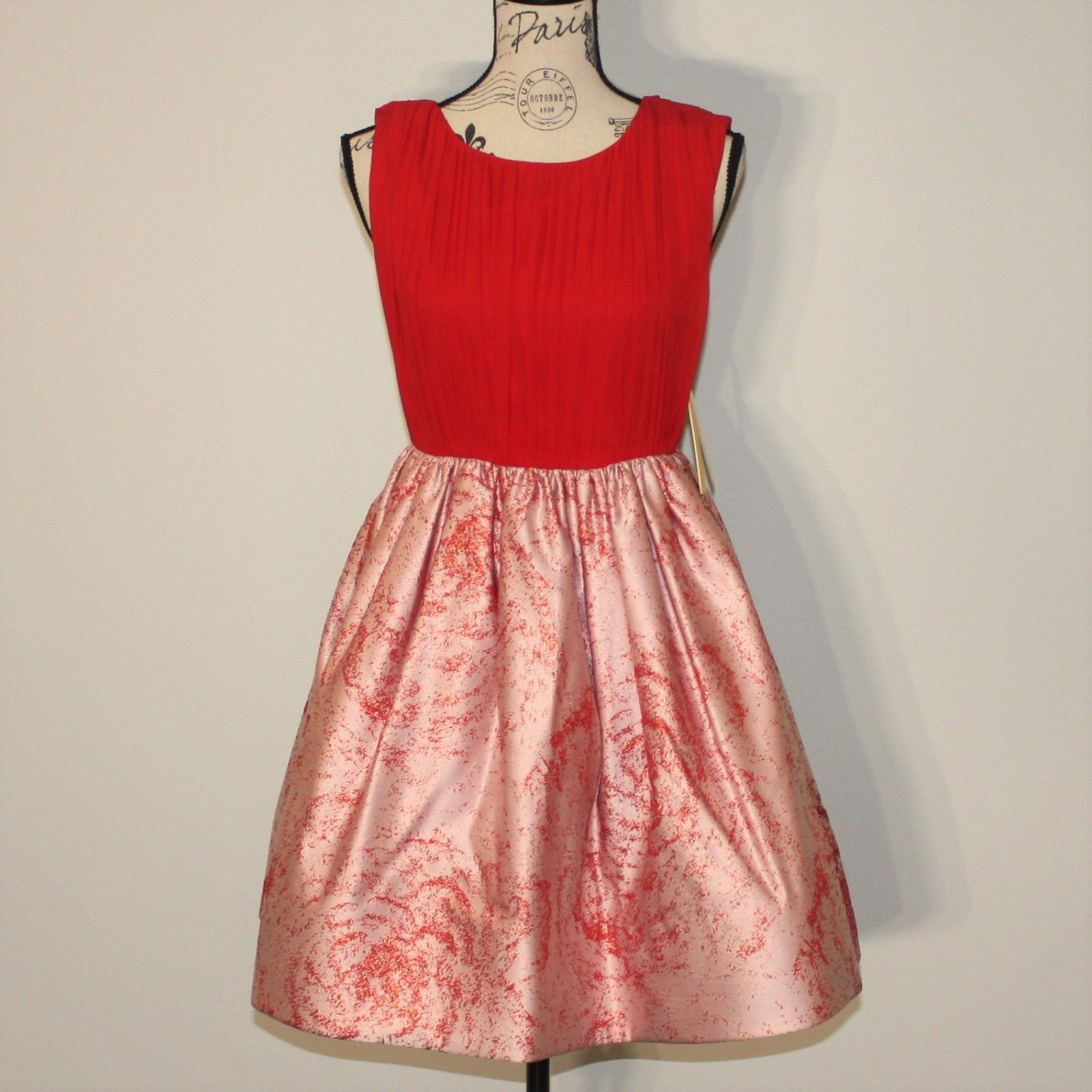 Alice + Olivia Kirie Silk & Metallic Jacquard Dress in Red Color and size 6 Size M / US 6-8 / IT 42-44 - 11 Thumbnail