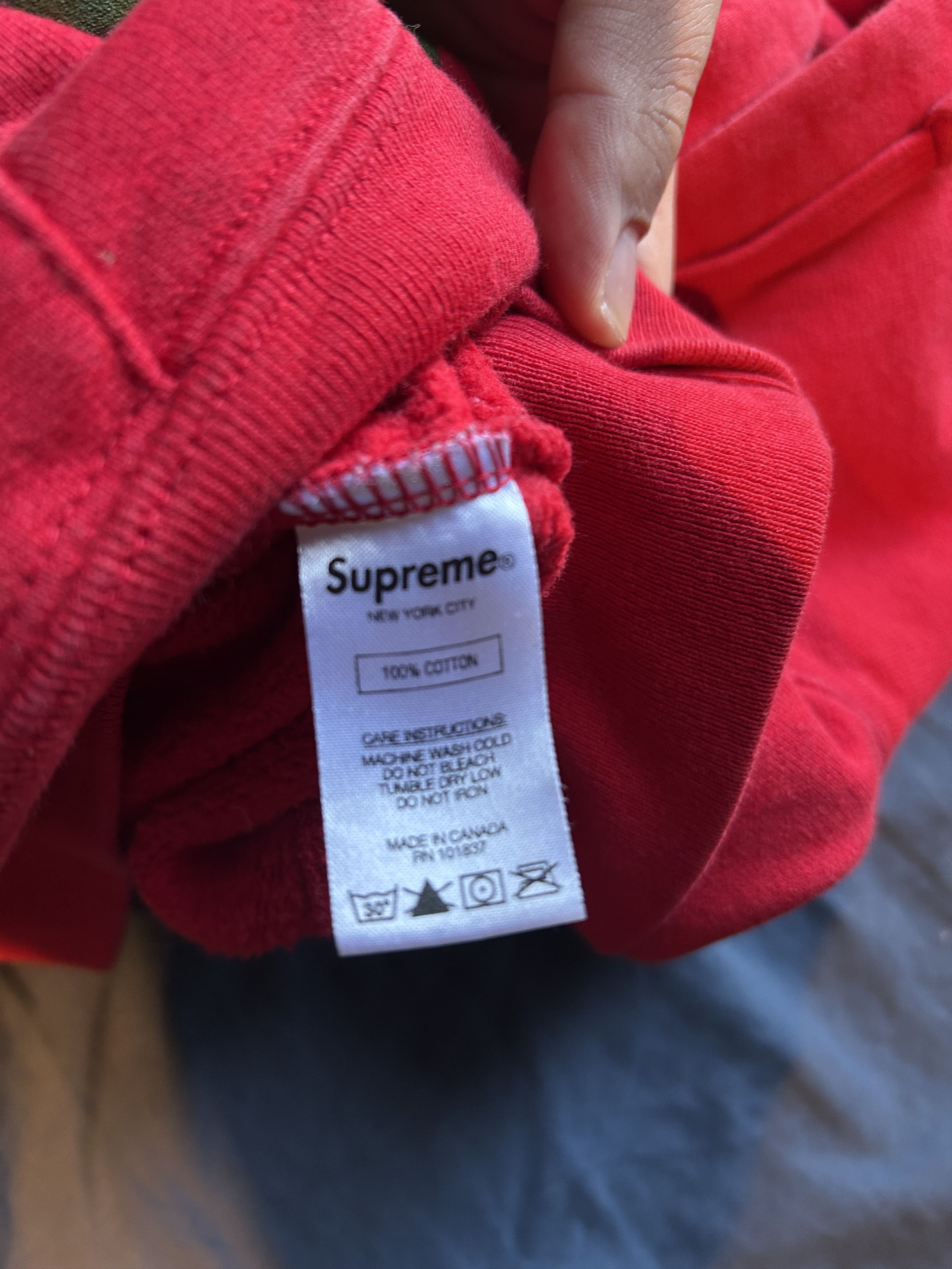 Supreme Supreme Chris Cunningham Chihuahua Hooded Sweatshirt Red Size US M / EU 48-50 / 2 - 3 Thumbnail