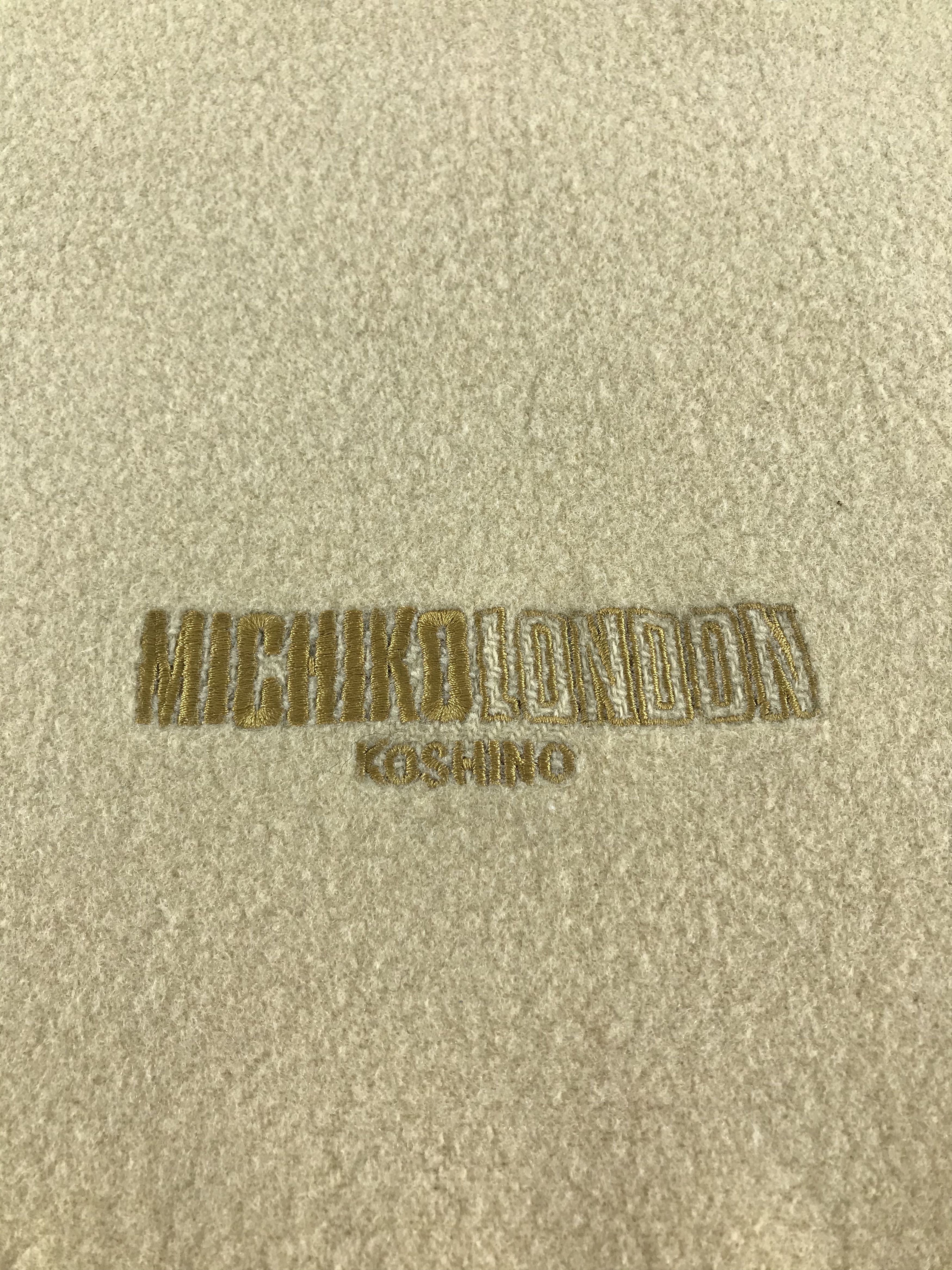 Michiko Koshino London Michiko Koshino London Wool Scarf Muffler V525 Size ONE SIZE - 4 Thumbnail