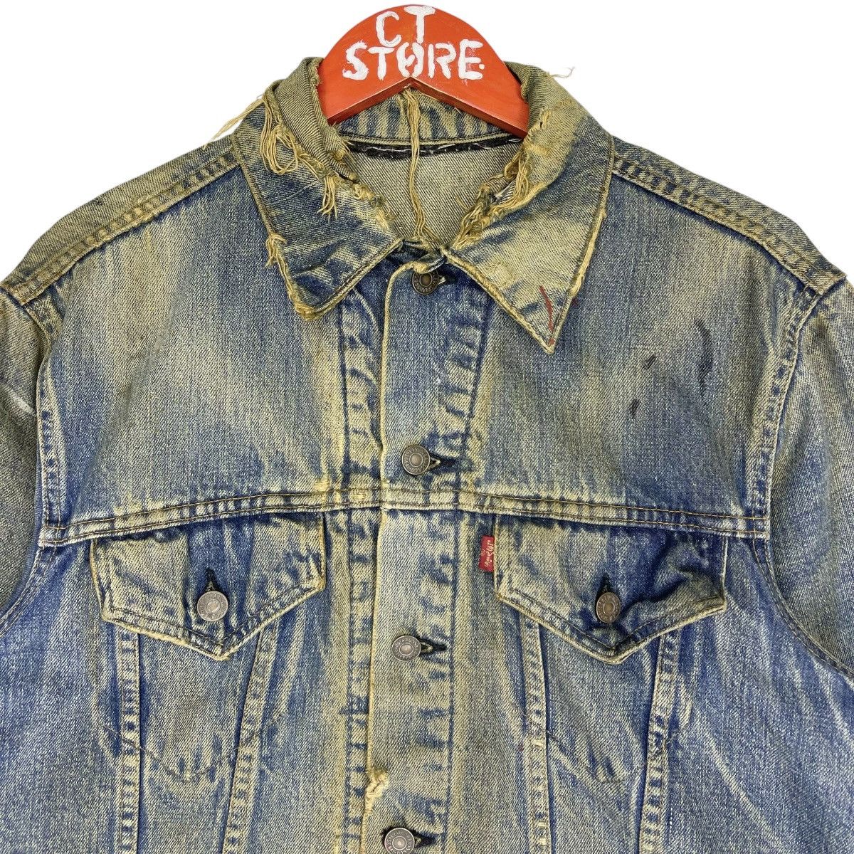 Levi's × Levi's Vintage Clothing 70s Thrased Levi’s Distressed Worn Denim Jacket Size US M / EU 48-50 / 2 - 3 Thumbnail